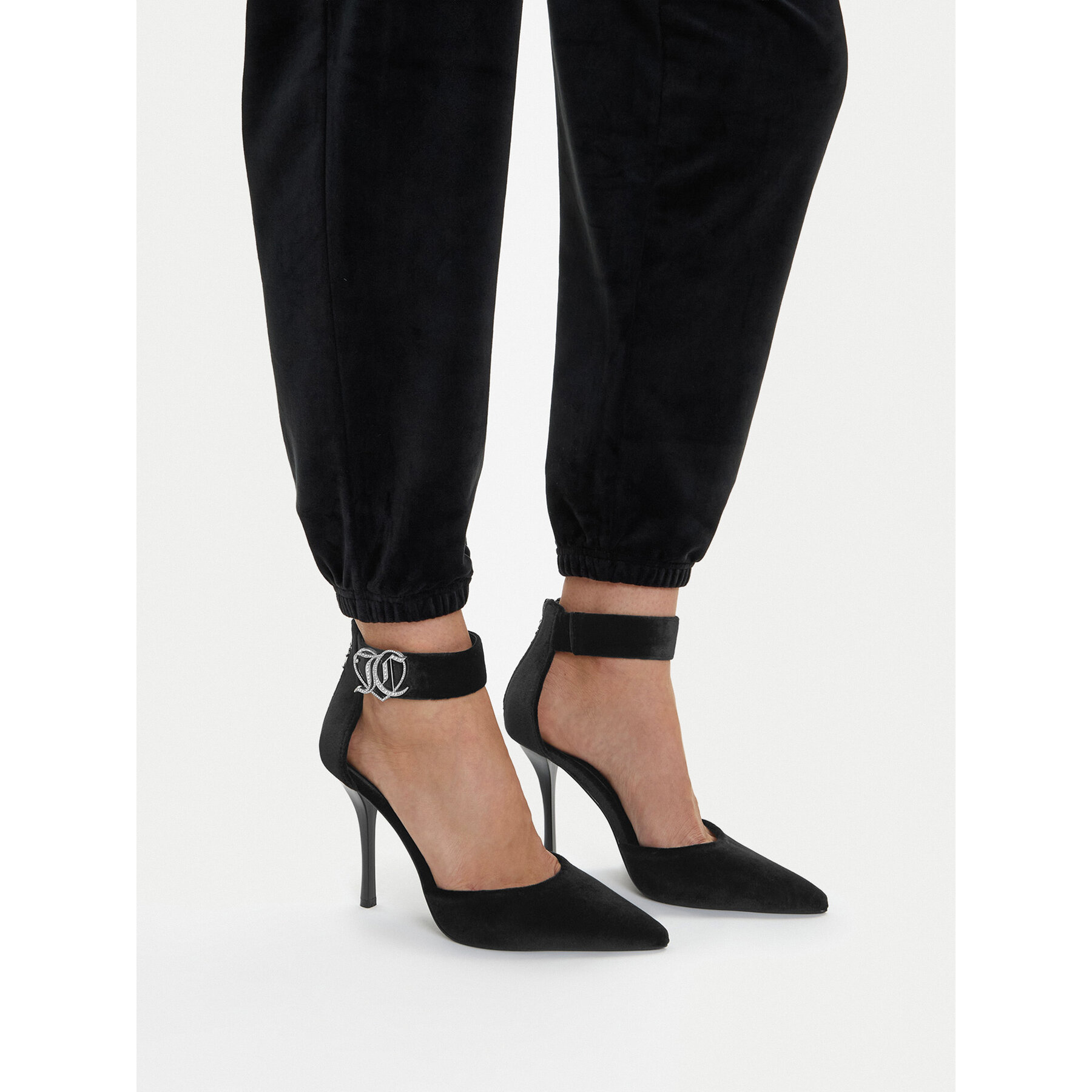 Štikle Juicy Couture EO-S4S96733-01B Crna