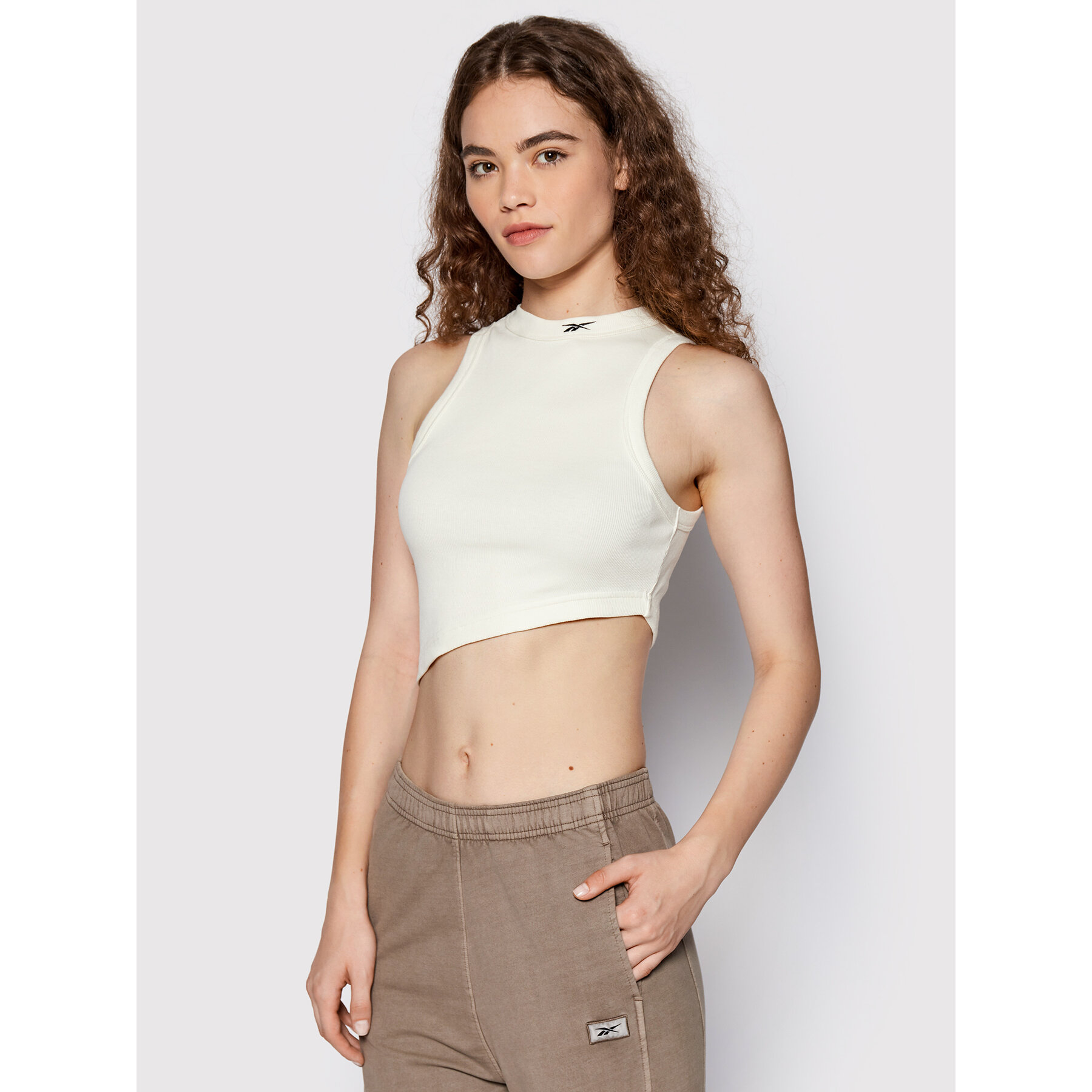 Reebok Τοπ Classics HG1144 Μπεζ Slim Fit