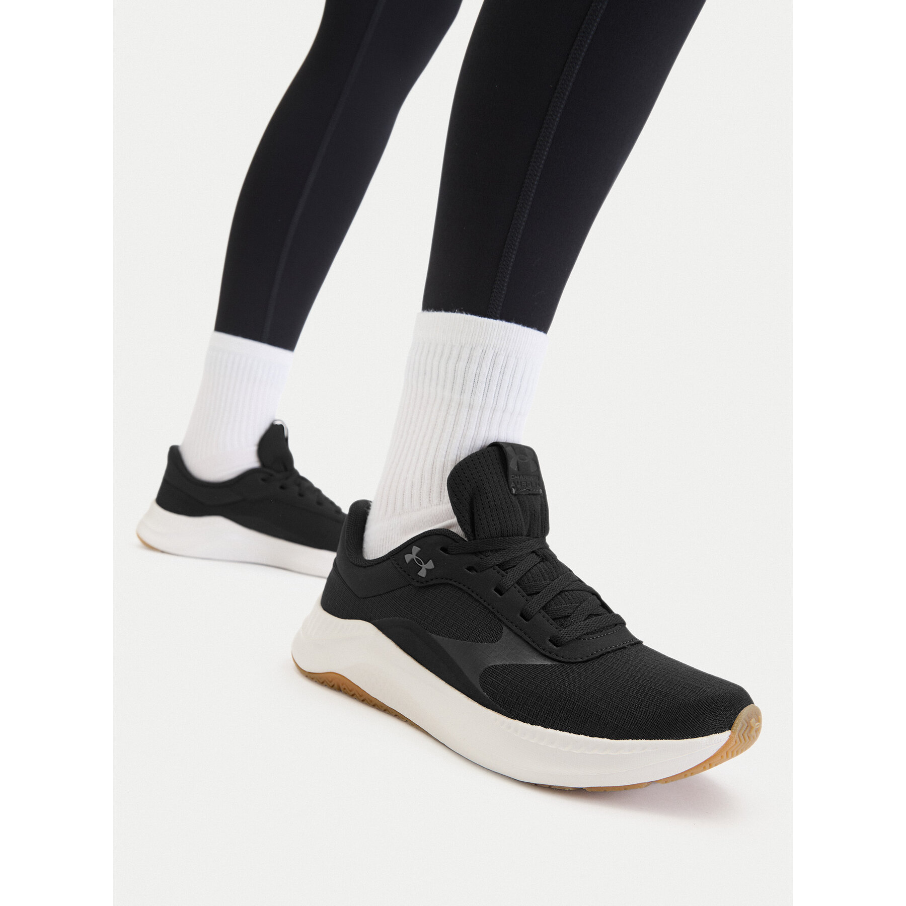Обувки за фитнес зала Under Armour UA W Aurora 3 6000760 Черен