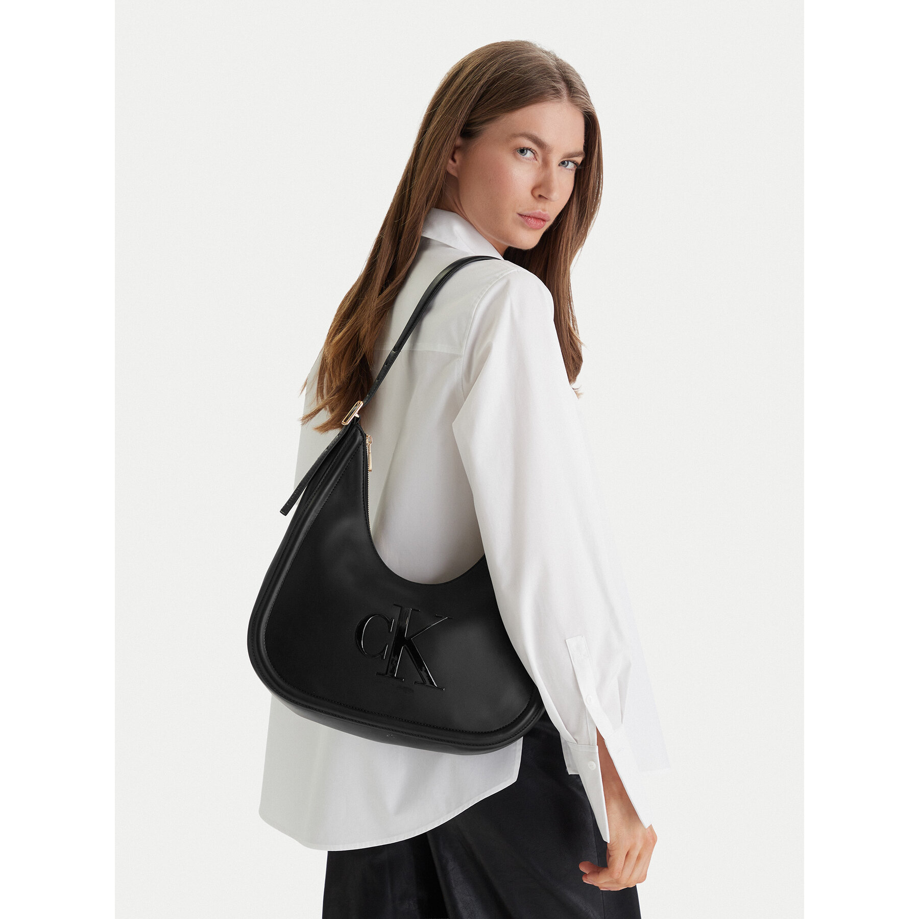 Torbica Calvin Klein Bold Ck Crescent Bag LV04F3427G Crna
