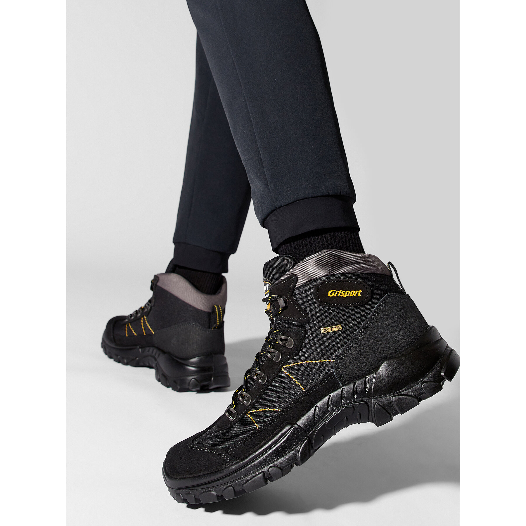 Trekking Grisport 13362S86G Crna