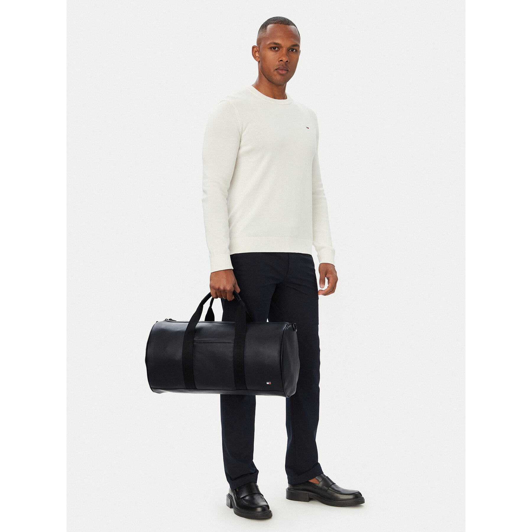 Torbica Tommy Hilfiger Th Foundation Duffle AM0AM14736 Črna
