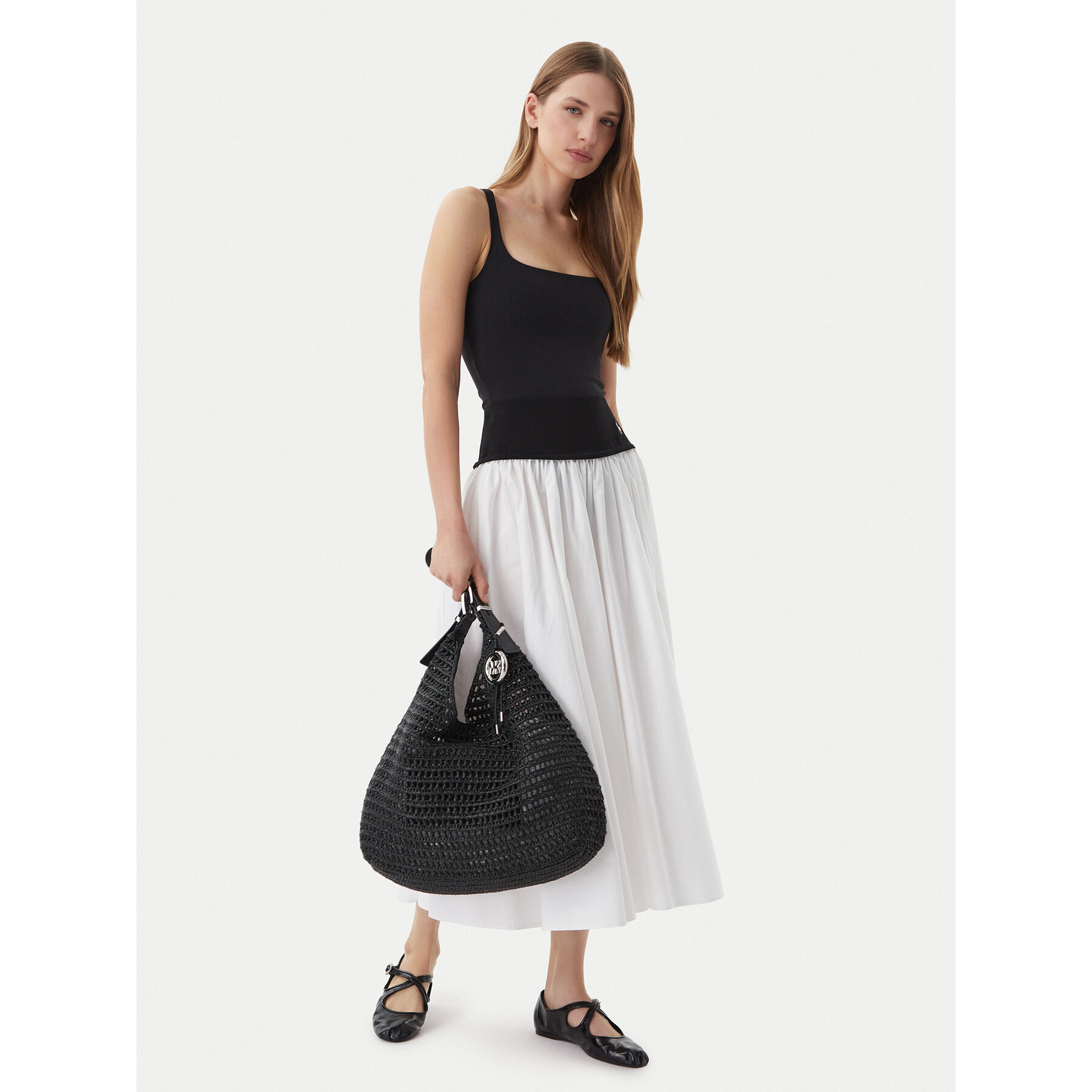 Torbica MICHAEL Michael Kors Nolita 30S6SY5H3W Crna