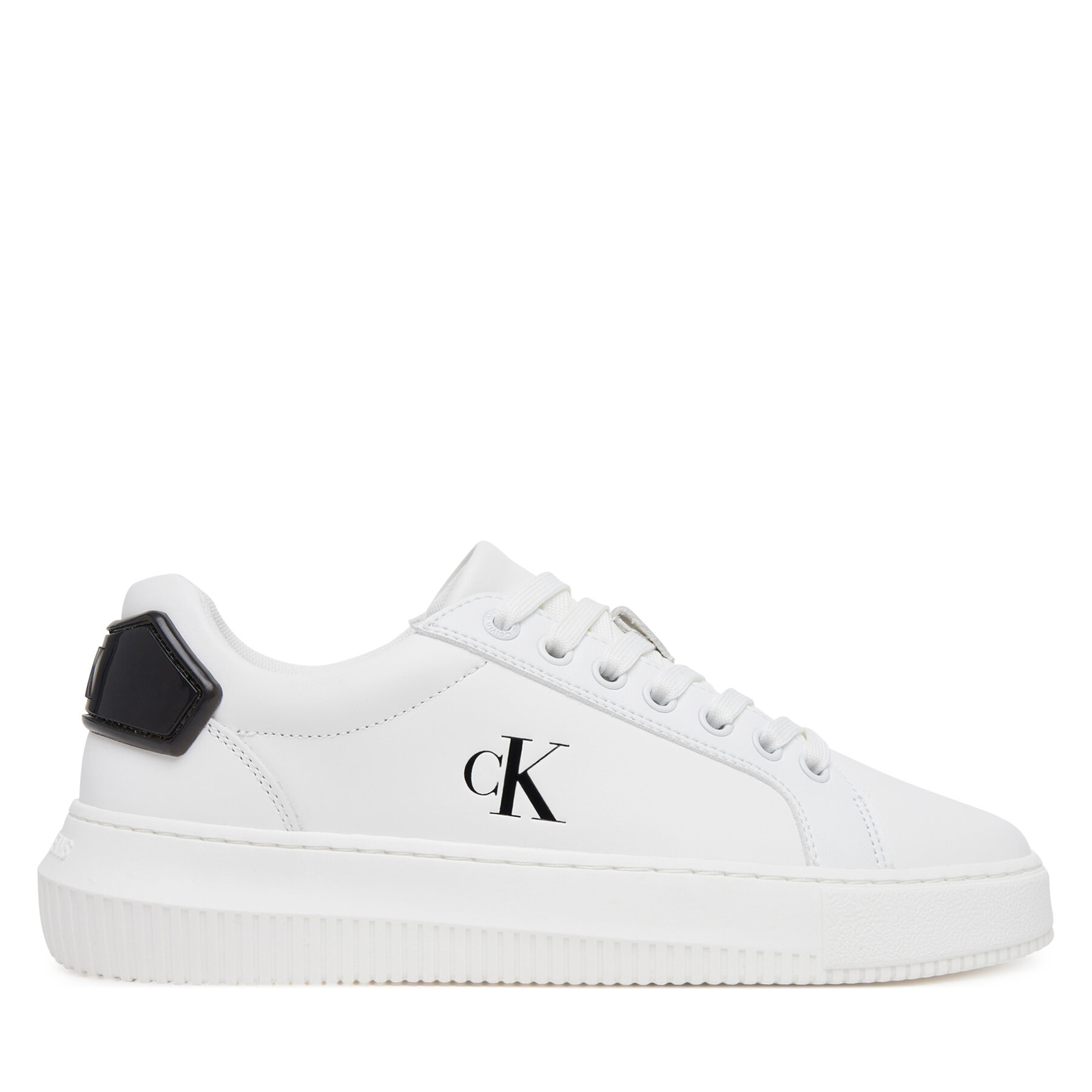 Sneakersy Calvin Klein Jeans Chunky Cupsole Ru Patch Lth Wn YW0YW01846 Biela