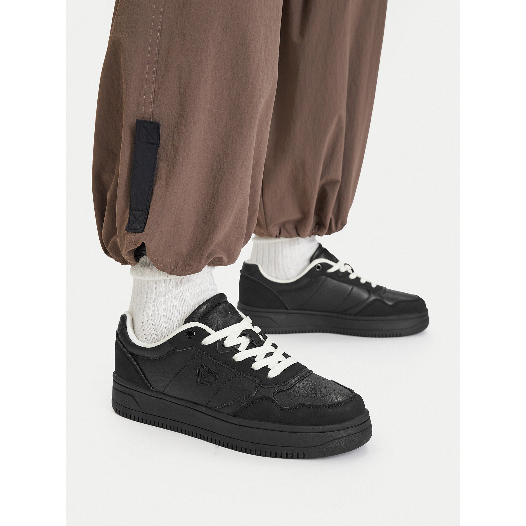 Tenisice Roxy CEO-RLY-R2601 Crna