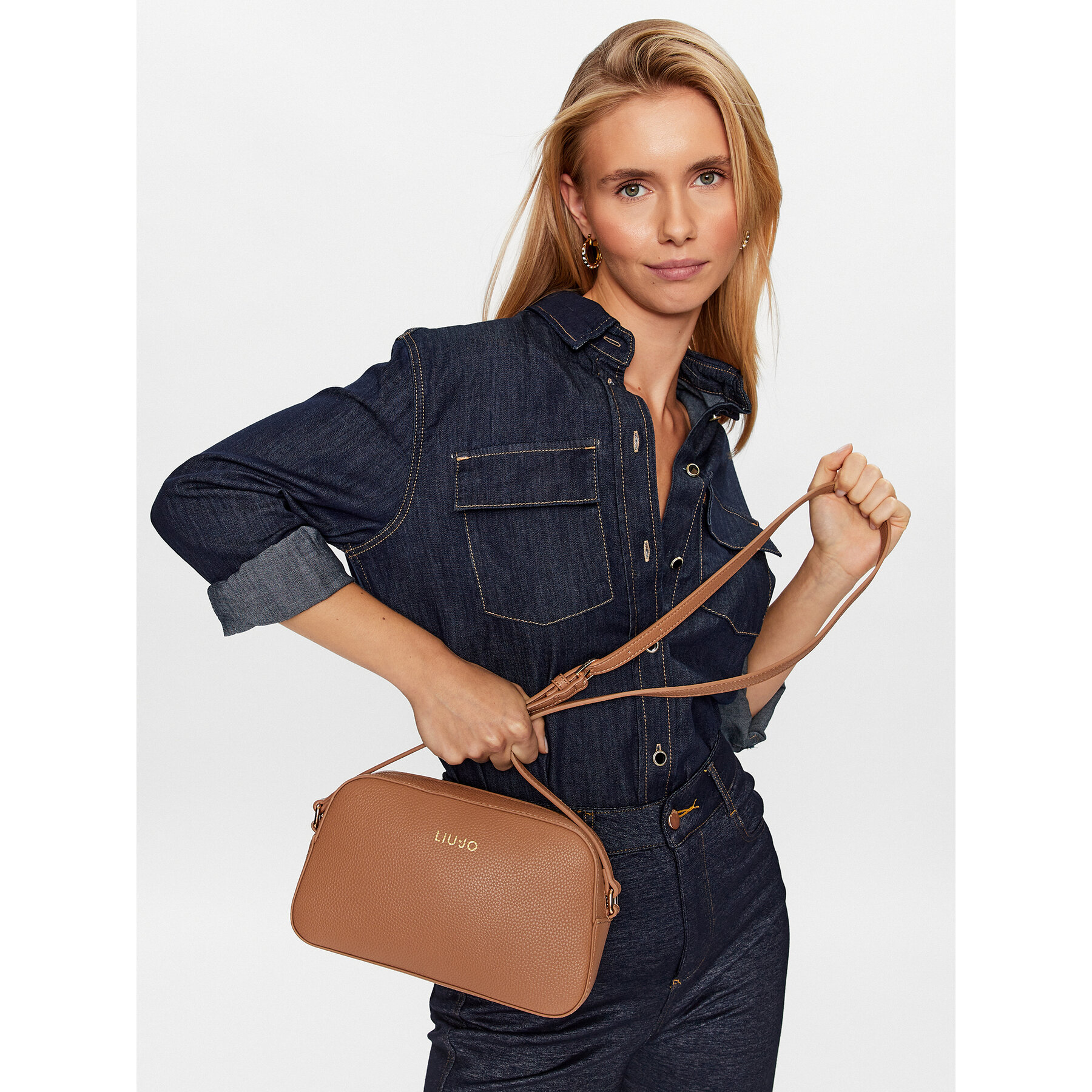 

Сумка Liu Jo Camera Case NF2246 E0086 Nuez 71038, Коричневий