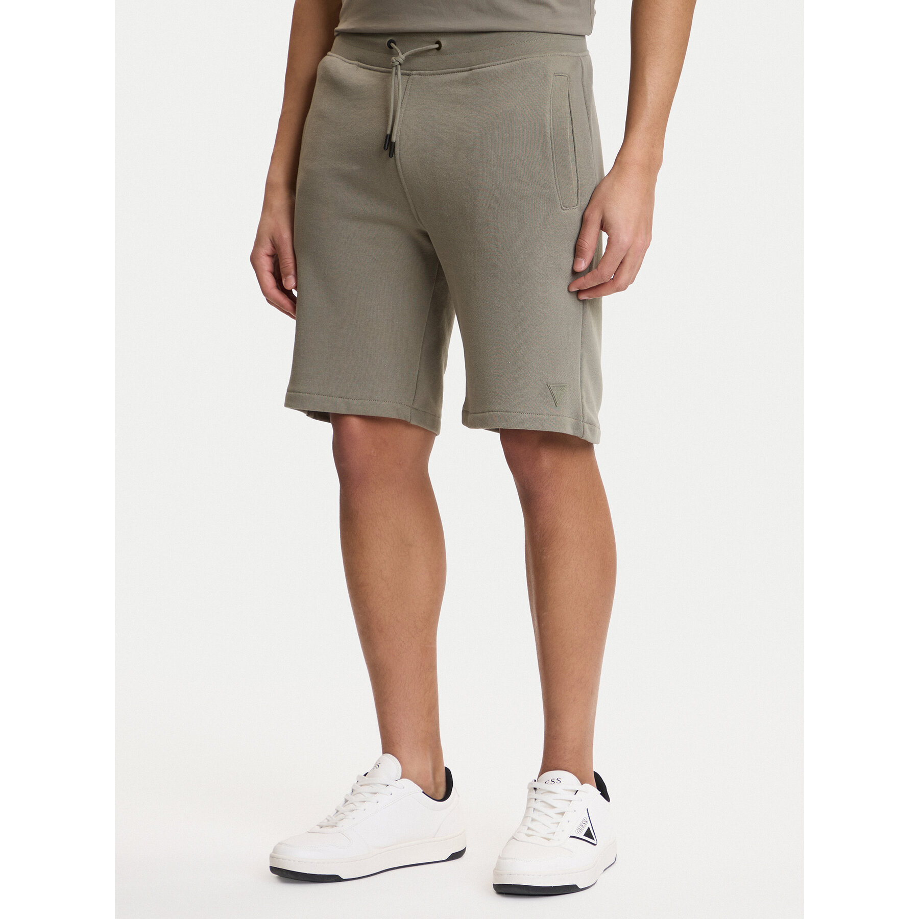 Guess Sportshorts Z2YD04 KAIJ1 Grün Regular Fit