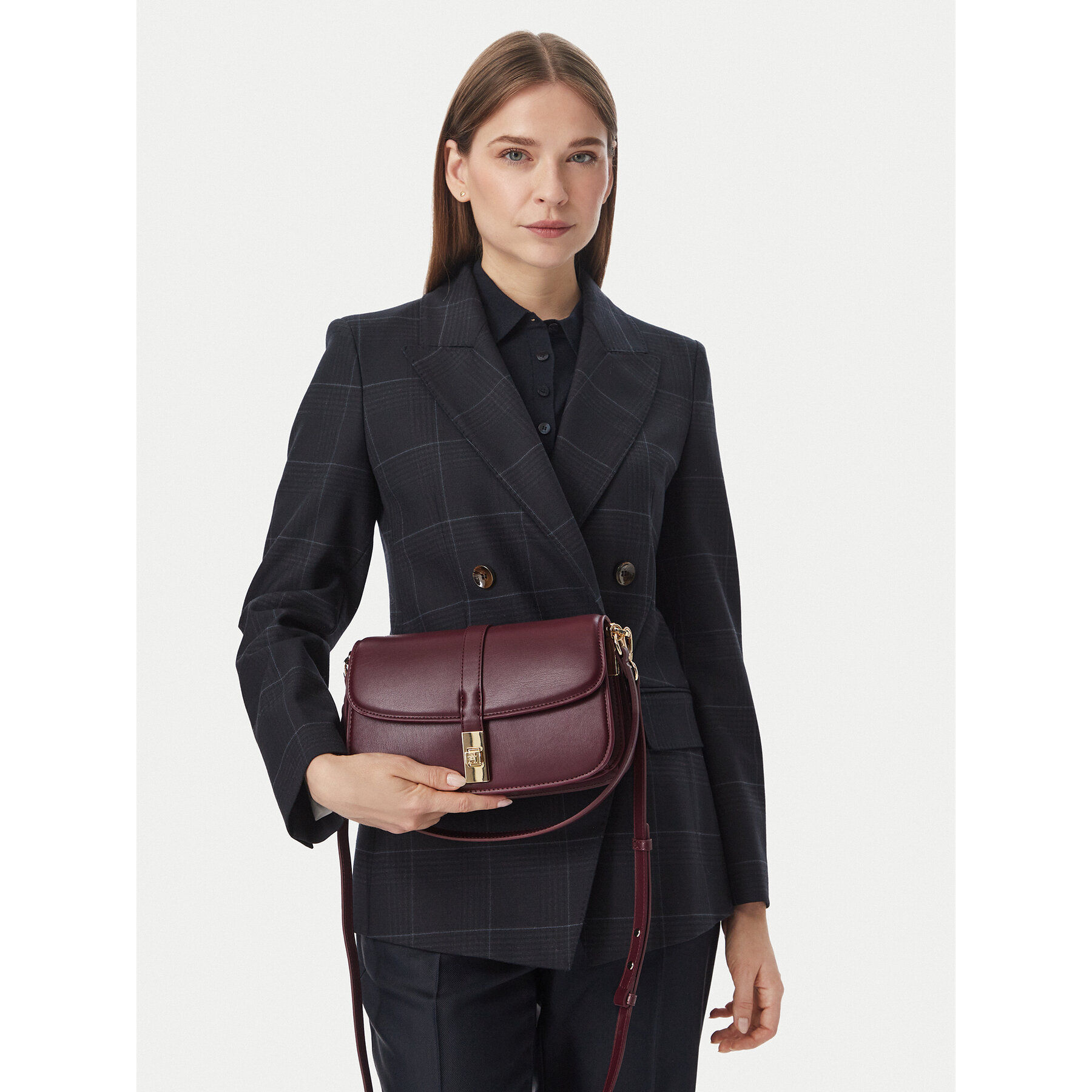 Дамска чанта Tommy Hilfiger Th Heritage Conv Crossover AW0AW19321 Бордо