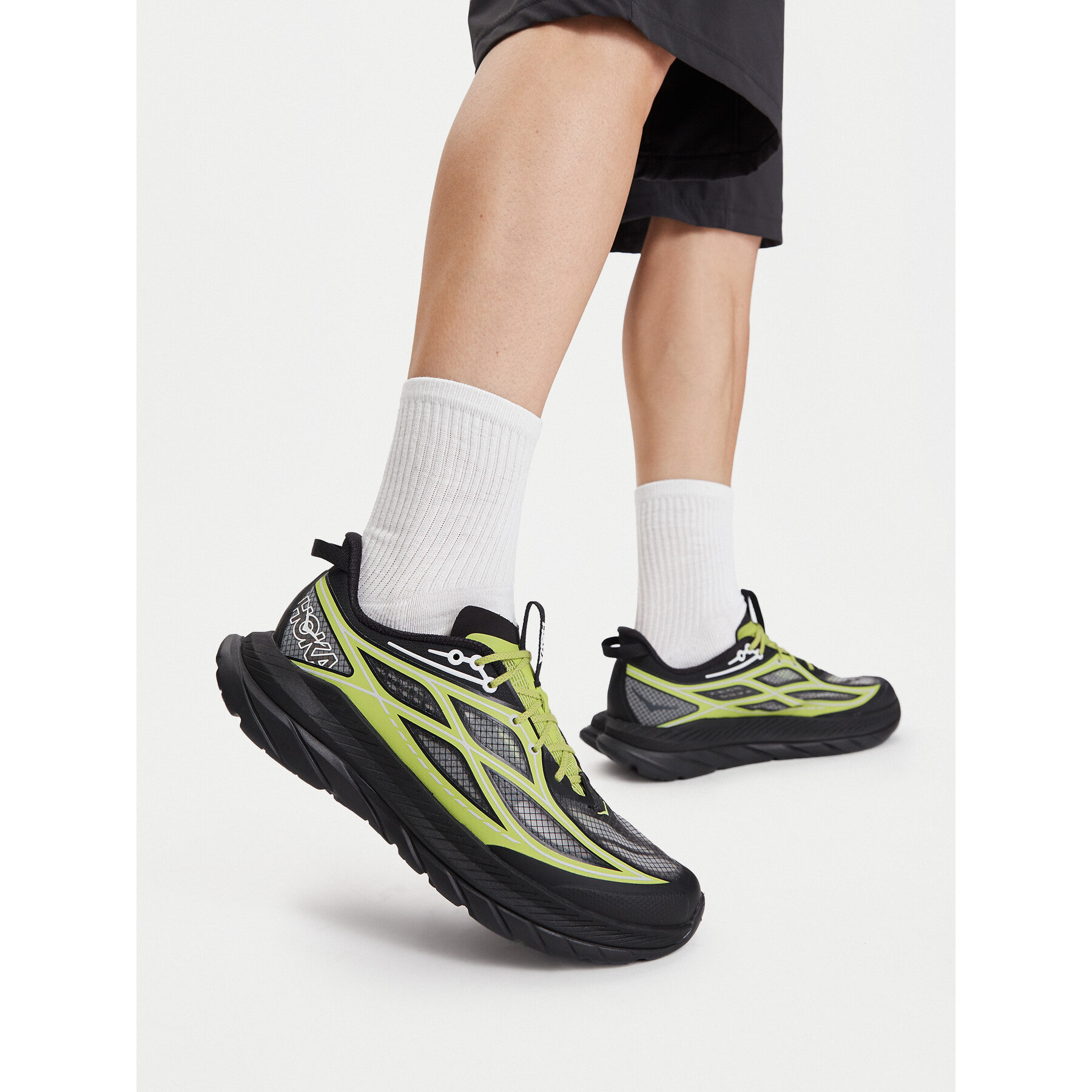 Sportcipők Hoka Mach Remastered 1176250 Fekete