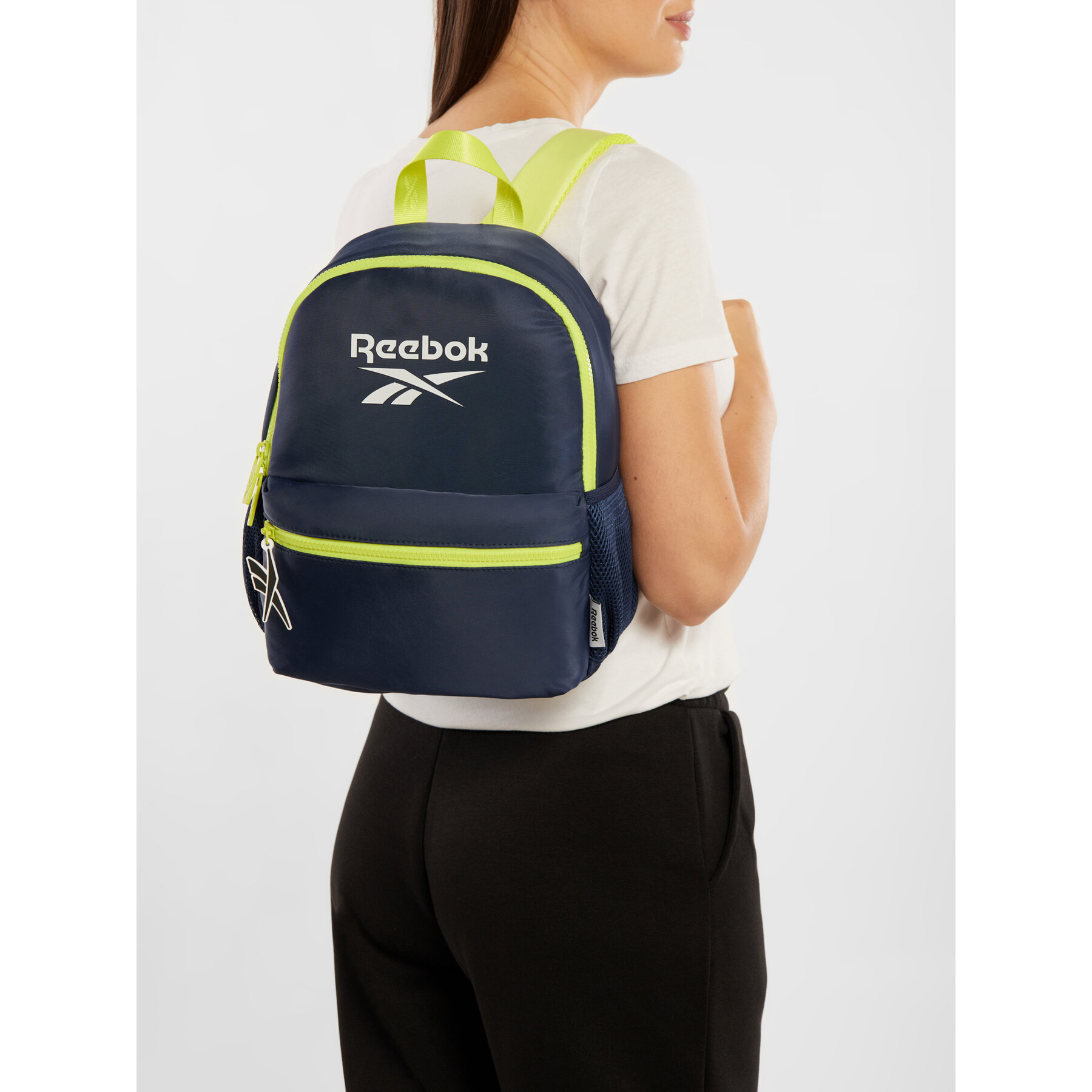 Nahrbtnik Reebok RBK-047-CCC-05 Mornarsko modra