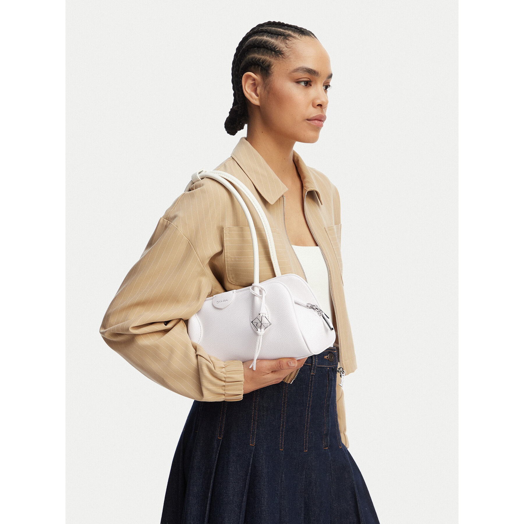 Дамска чанта Calvin Klein Quilted Nylon Medium Shoulder Ba LV04F3743G Бял