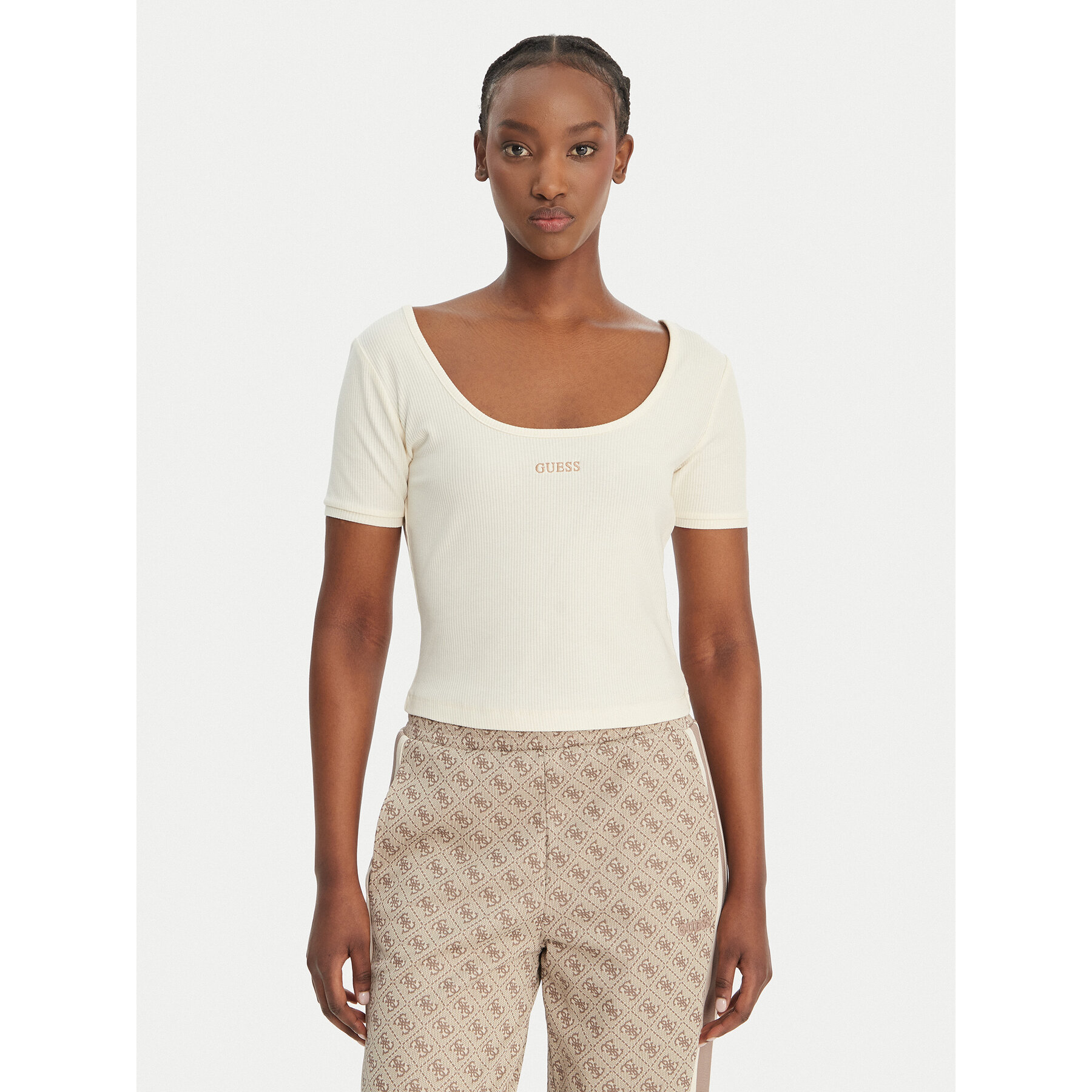 Guess T-Shirt V6GP04 K2969 Écru Slim Fit