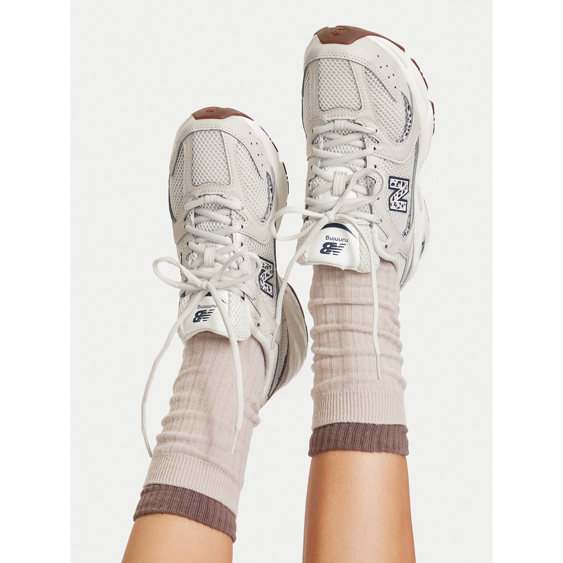 Сникърси New Balance MR530AAM Бежов