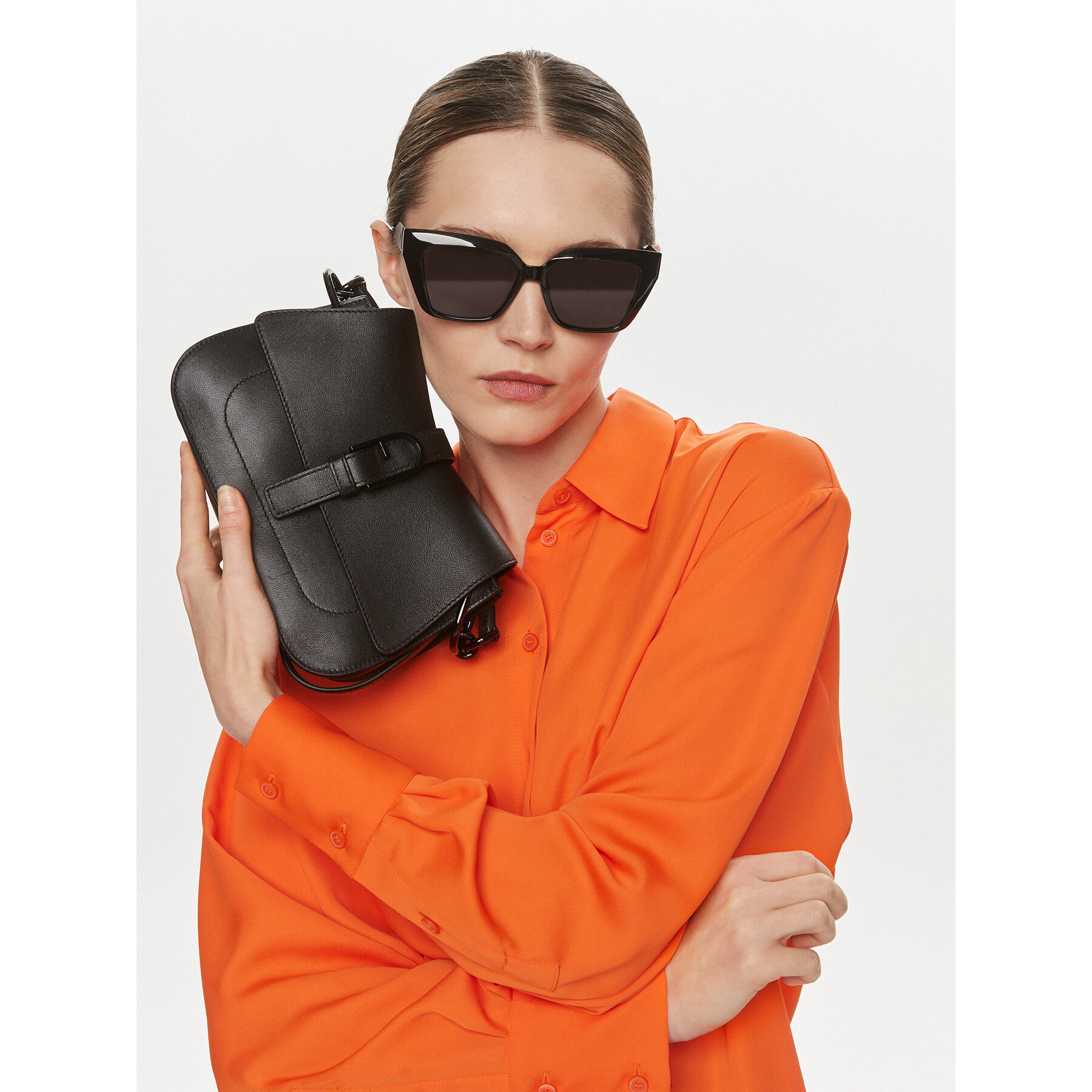 Táska Furla Flow WB01032-BX2045-O6000-1020 Fekete
