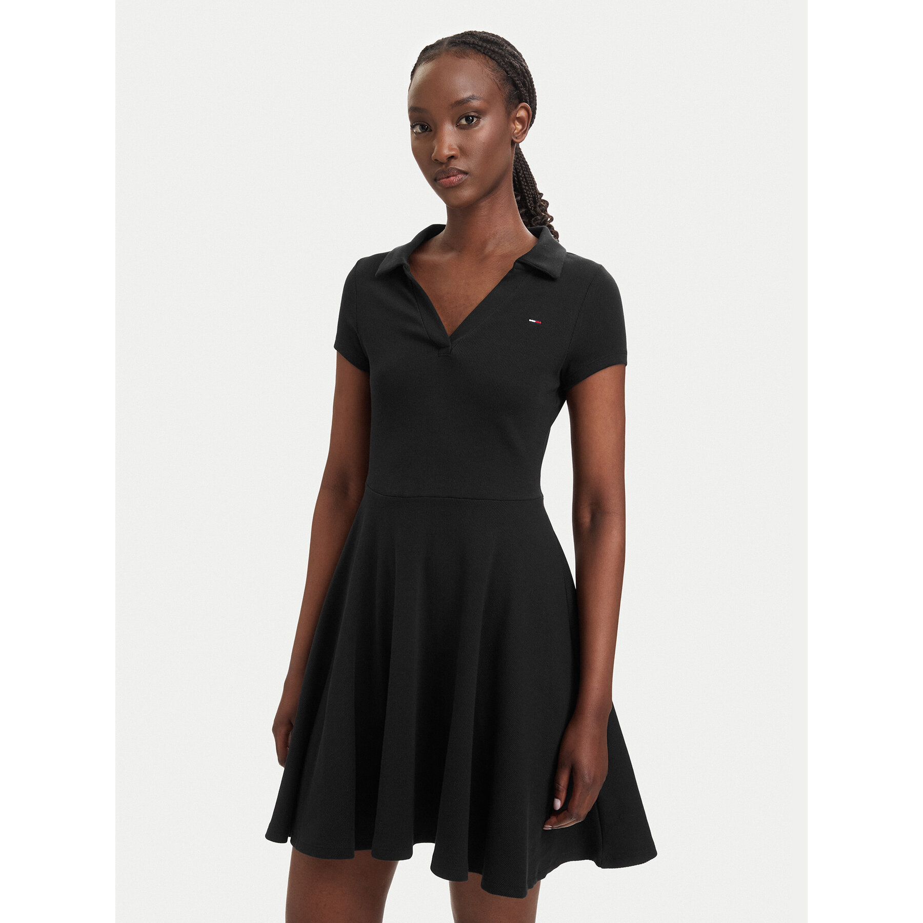 Tommy Jeans Kleid für den Alltag DW0DW22845 Schwarz Slim Fit