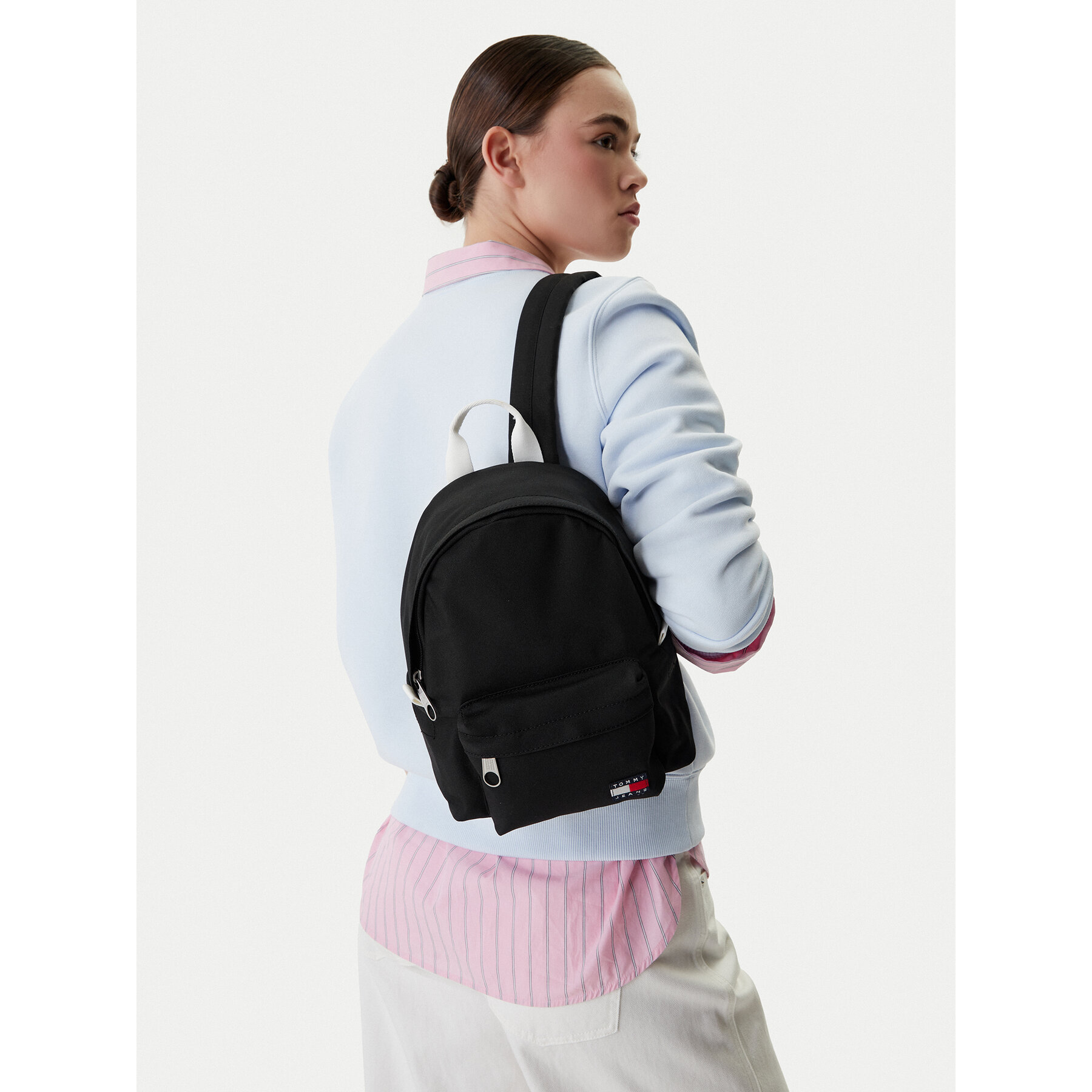 Ruksak Tommy Jeans Tjw Ess Daily Dome Backpack AW0AW18648 Čierna