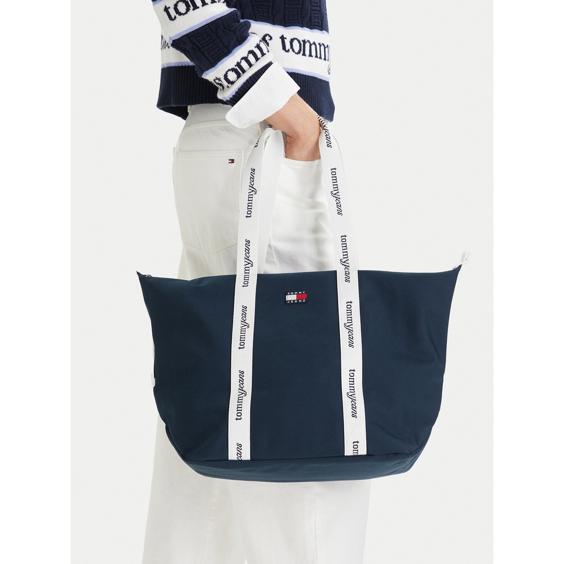 Geantă Tommy Jeans Tjw Ess Daily Tote AW0AW18461 Bleumarin
