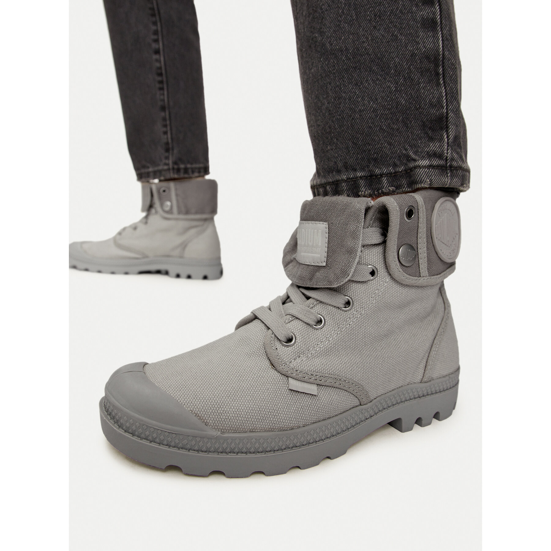 Outdoorová obuv Palladium Baggy 92353-095-M Sivá