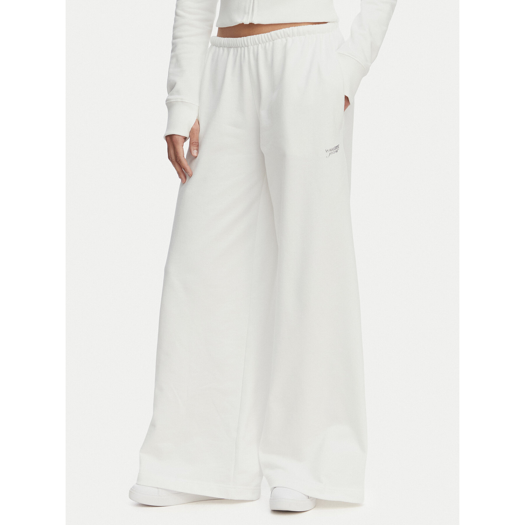 Tommy Jeans Jogginghose Metallic Logo DW0DW22735 Weiß Wide Leg