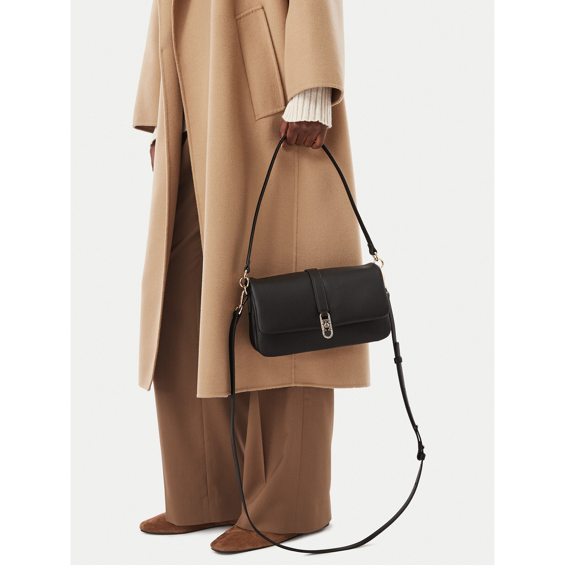 Geantă Tommy Hilfiger Th Libre Conv Flap Crossover AW0AW19195 Negru