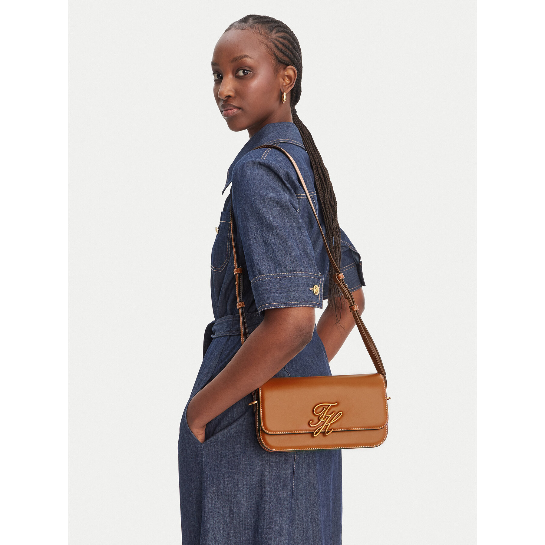 Geantă Tommy Hilfiger Th Script Flap Crossover AW0AW18399 Maro