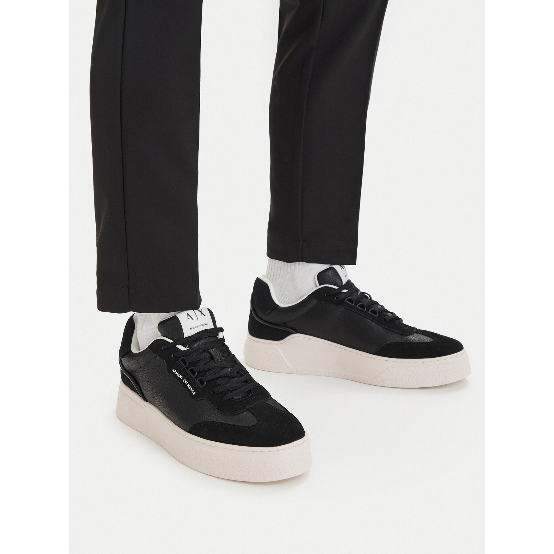 Sneakers Armani Exchange XM002200 AF21419 MC105 Negru