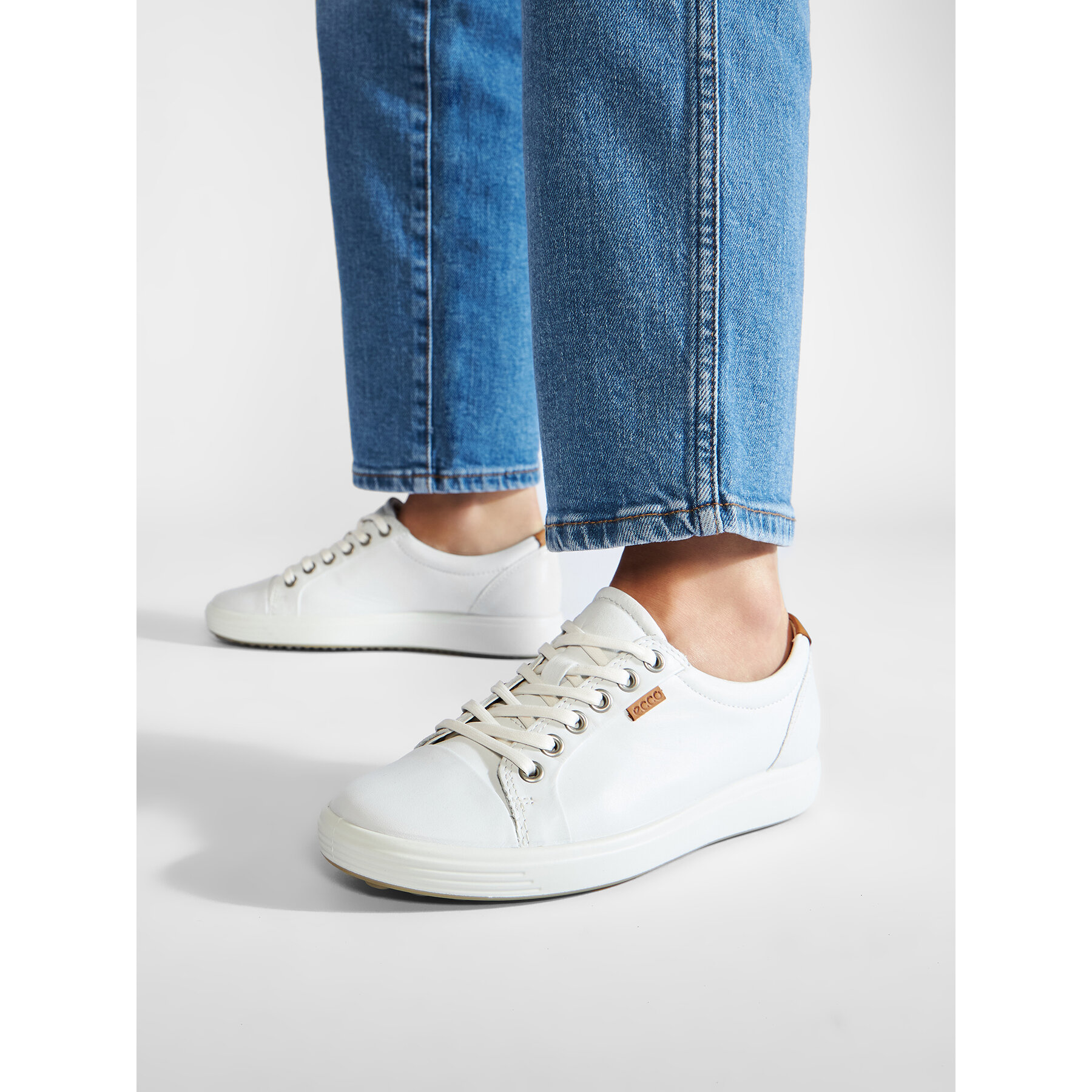Sneakersy ECCO Soft 7 Ladies 43000301007 Biela