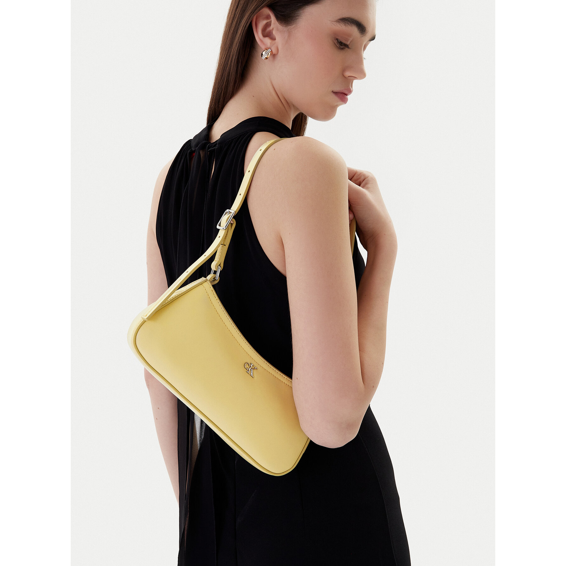 Ročna torba Calvin Klein Ck Small Shoulder Bag LV04F3170G Rumena
