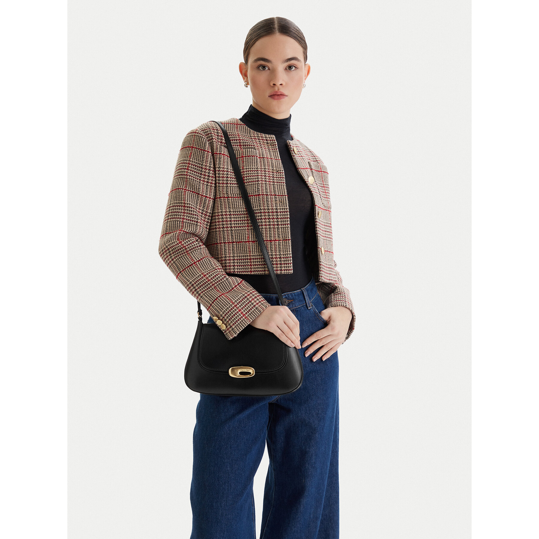 Дамска чанта Calvin Klein Hardware Flap Medium Crossbody LV04F3401G Черен