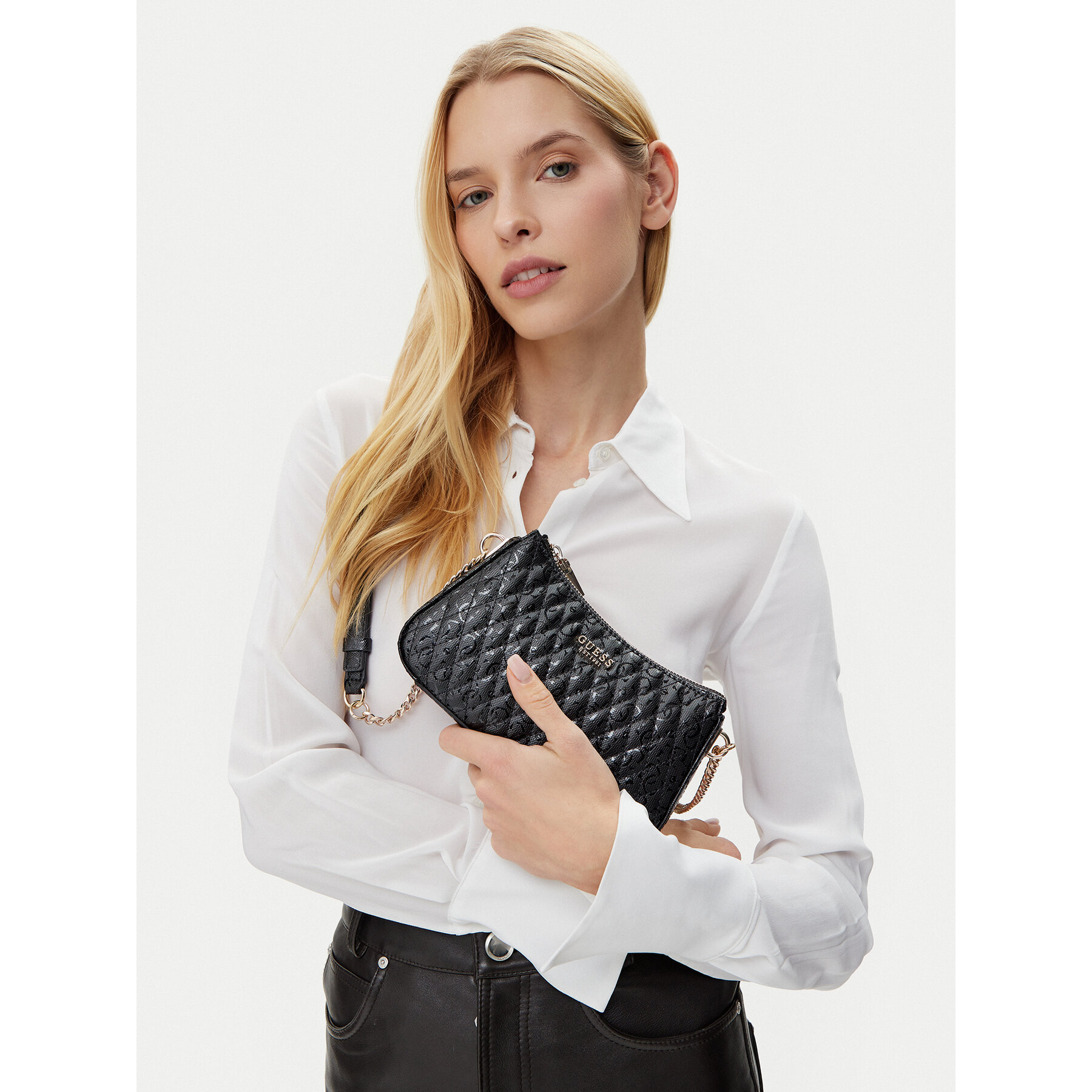 Kabelka Guess HWGG96 26720 Čierna