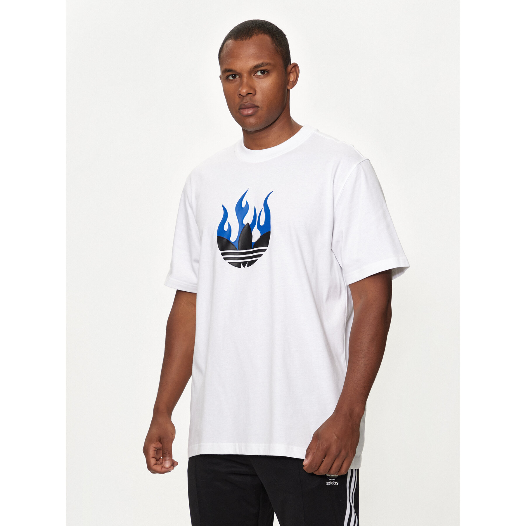 adidas Póló Flames Logo IS2944 Fehér Loose Fit