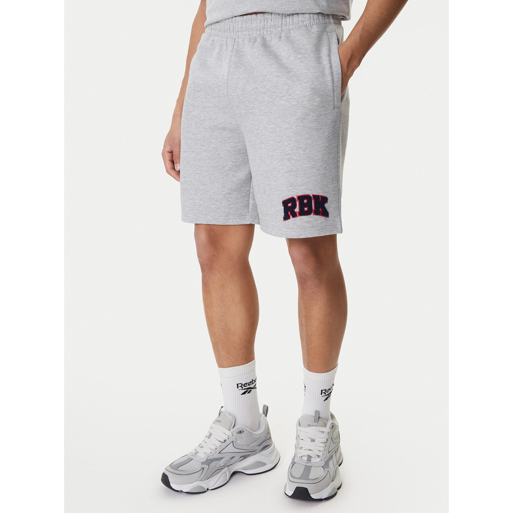 Reebok Sportske kratke hlače Braddish RK25559CCM Siva Relaxed Fit