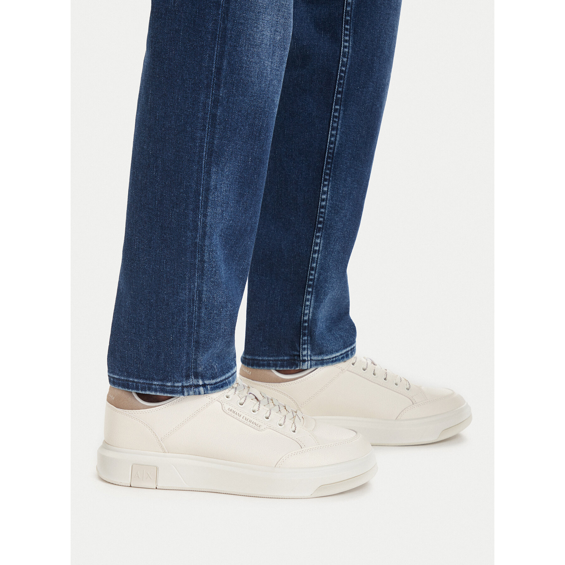Сникърси Armani Exchange XM001722 AF17540 MZ754 Бял