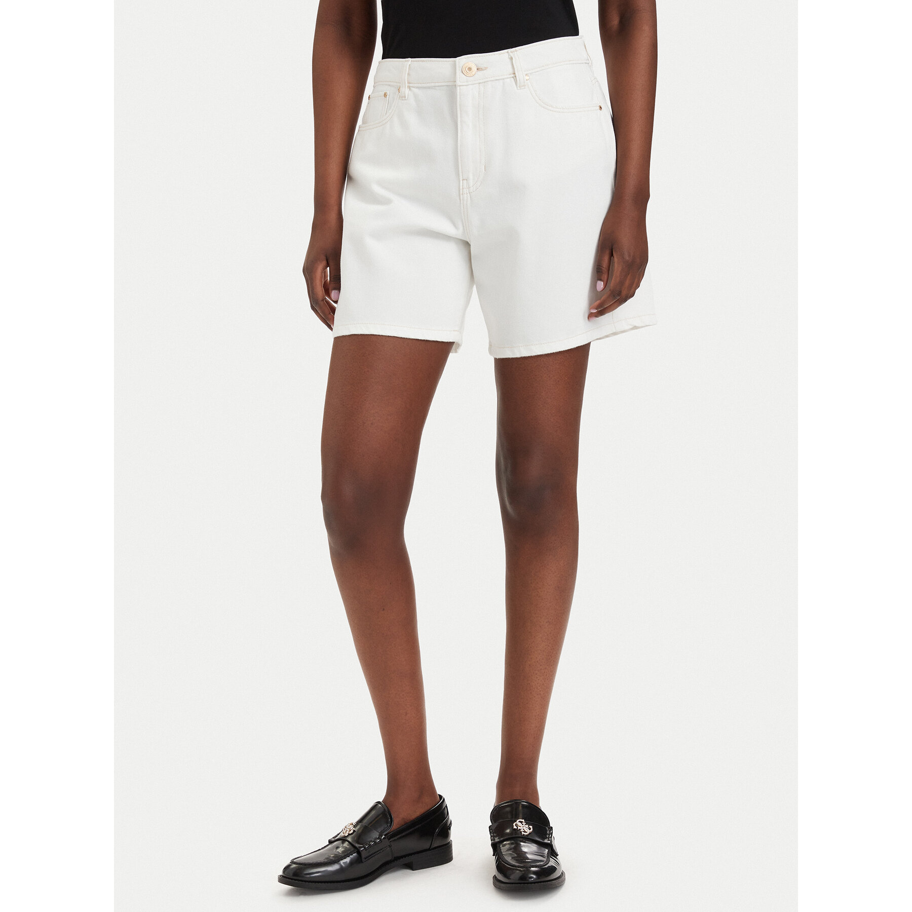 Guess Jeansshorts W6GD1A D0704 Weiß Relaxed Fit