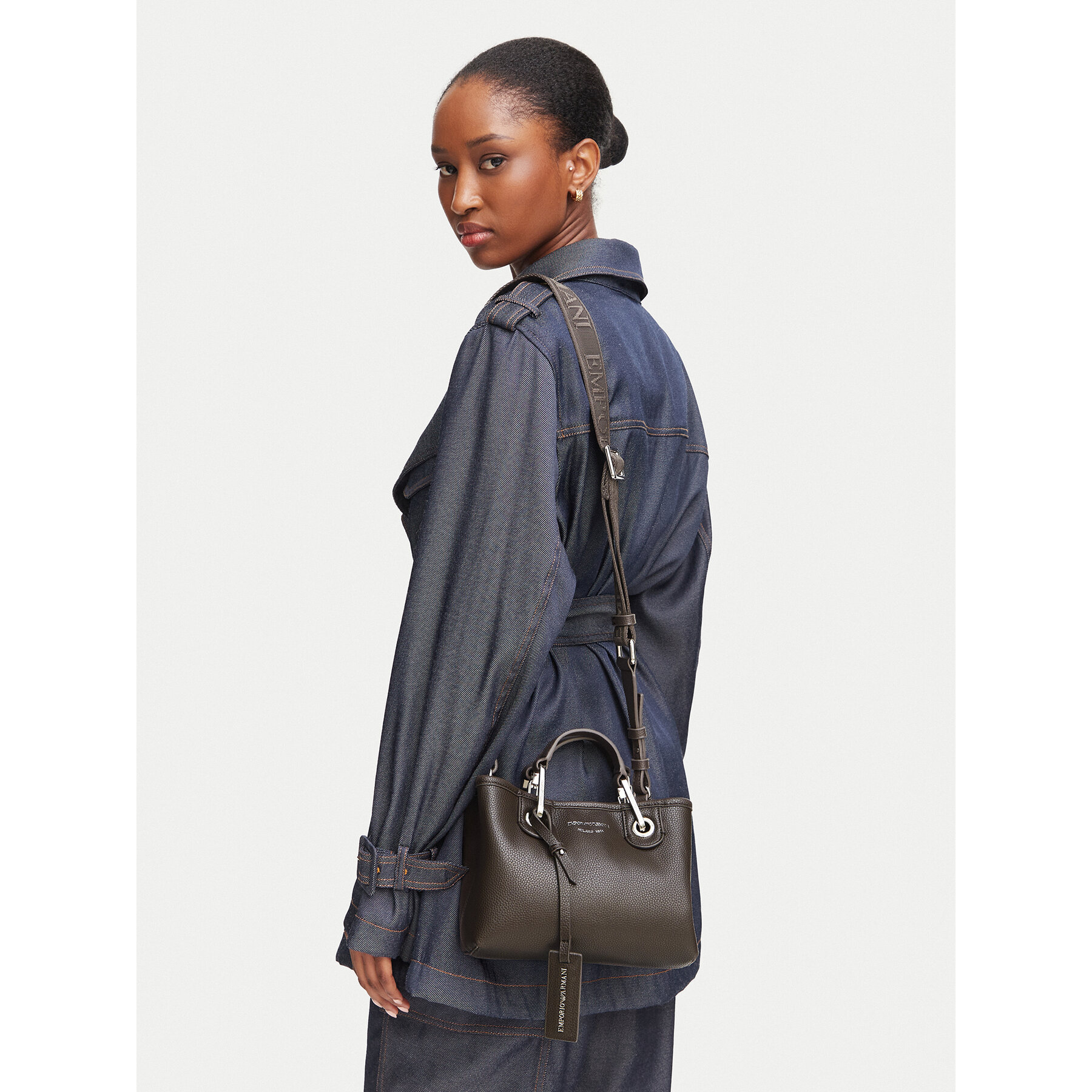 Дамска чанта Emporio Armani EW000382 AF12036 M6458 Кафяв