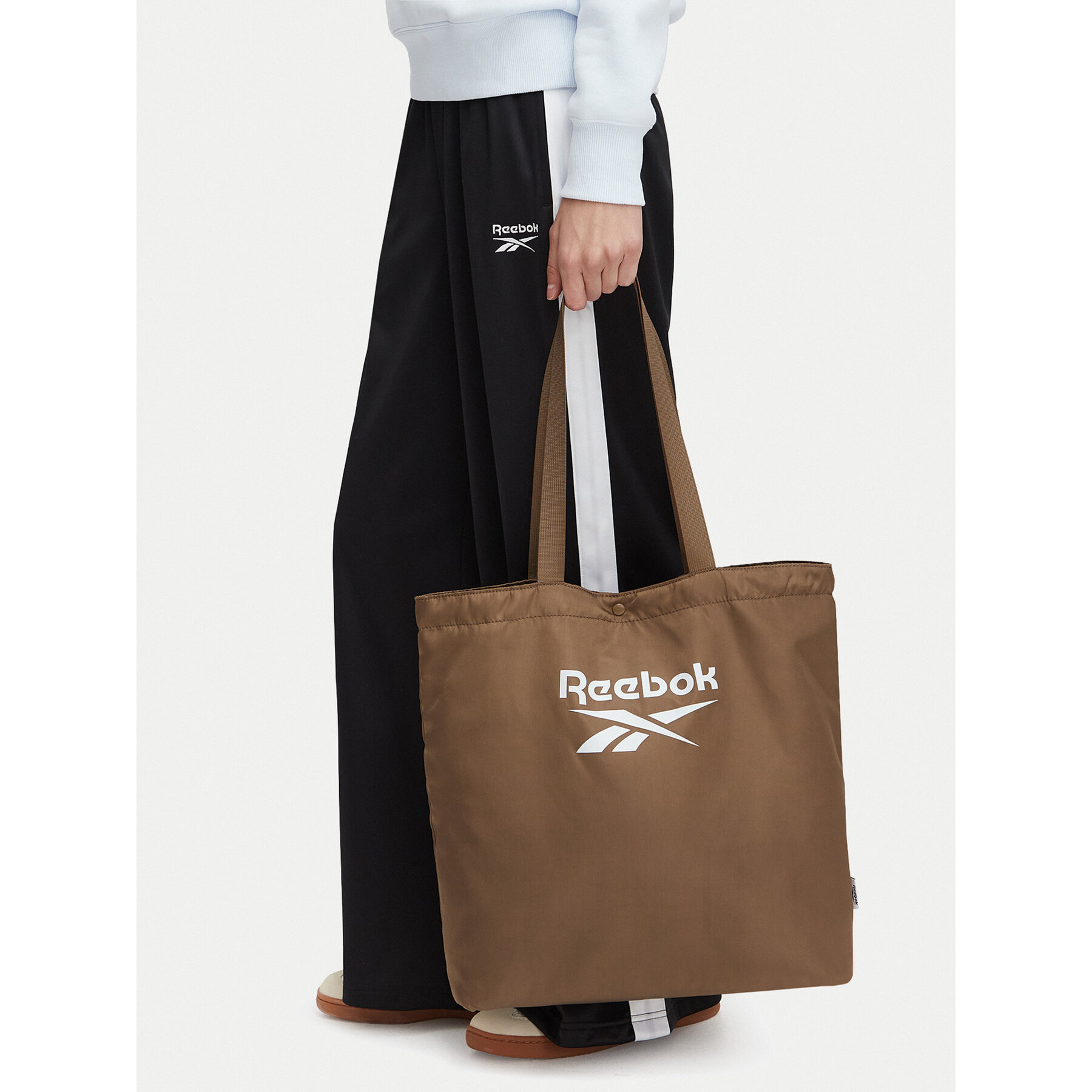 Torbica Reebok CWBEO-RBK-M-012-10 Smeđa
