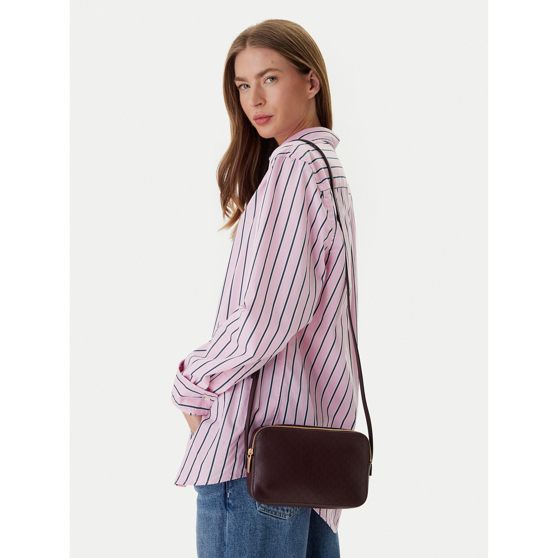 Τσάντα Calvin Klein Emblem Aop Elongated Camera Bag LV04F3268G Μπορντό