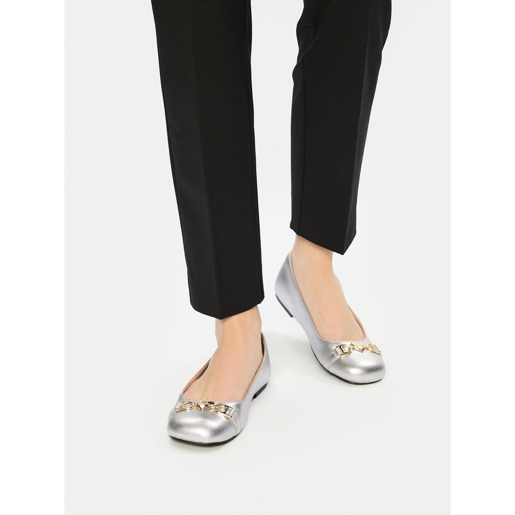 Baleríny LOVE MOSCHINO JA11011G1MIF090B Strieborná