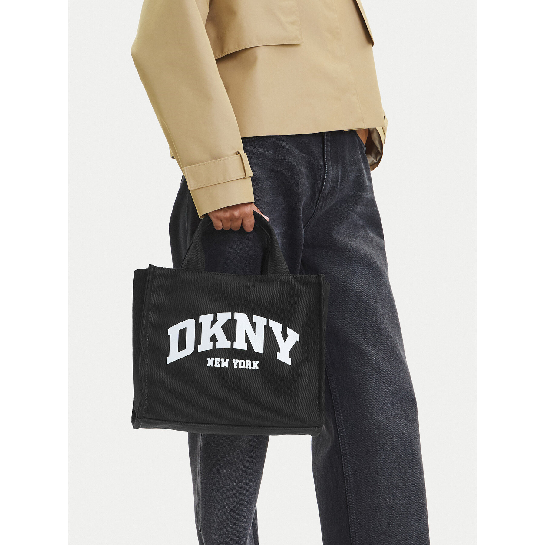 Torbica DKNY Hadlee R41AOR57 Crna