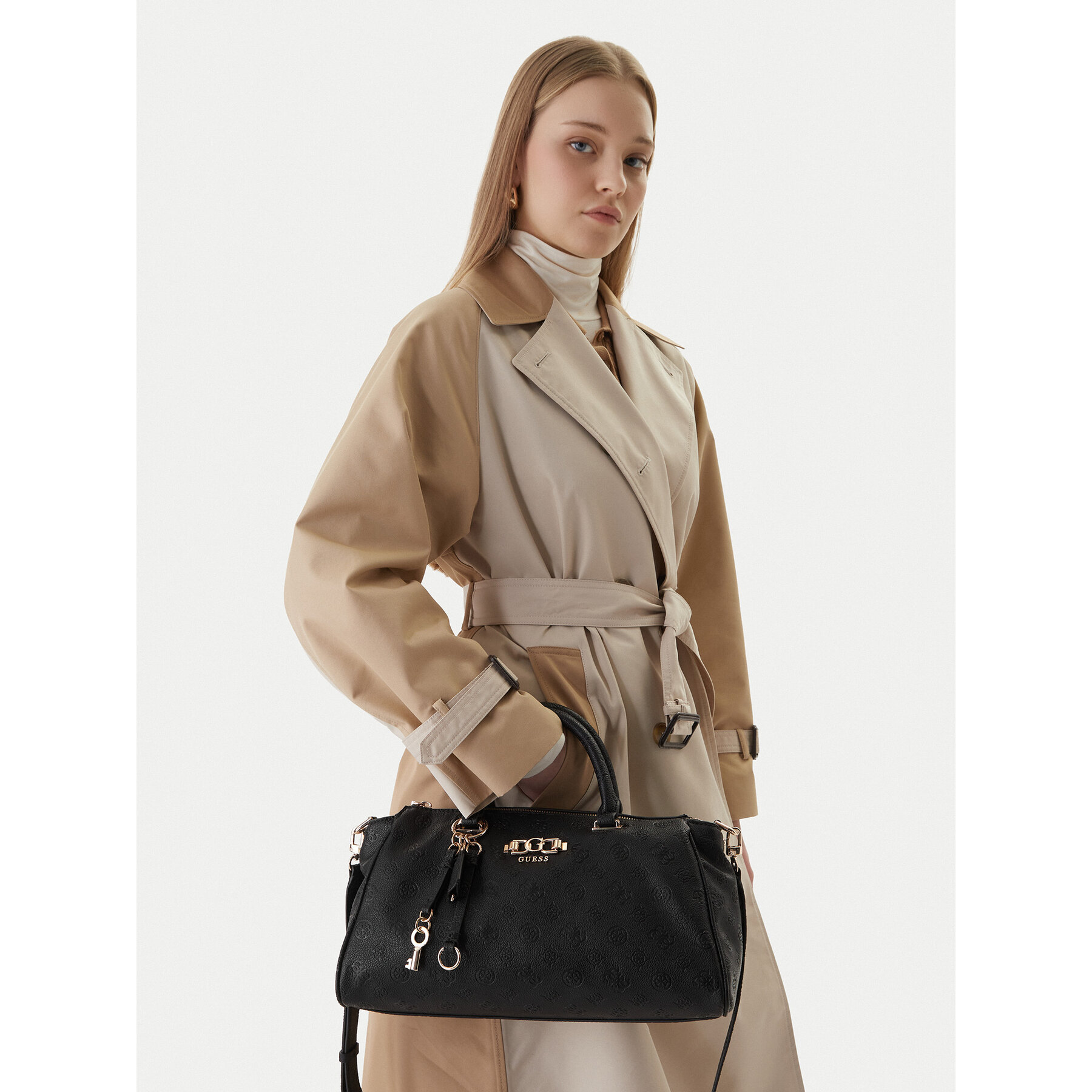 Τσάντα Guess HWPD99 16070 Μαύρο