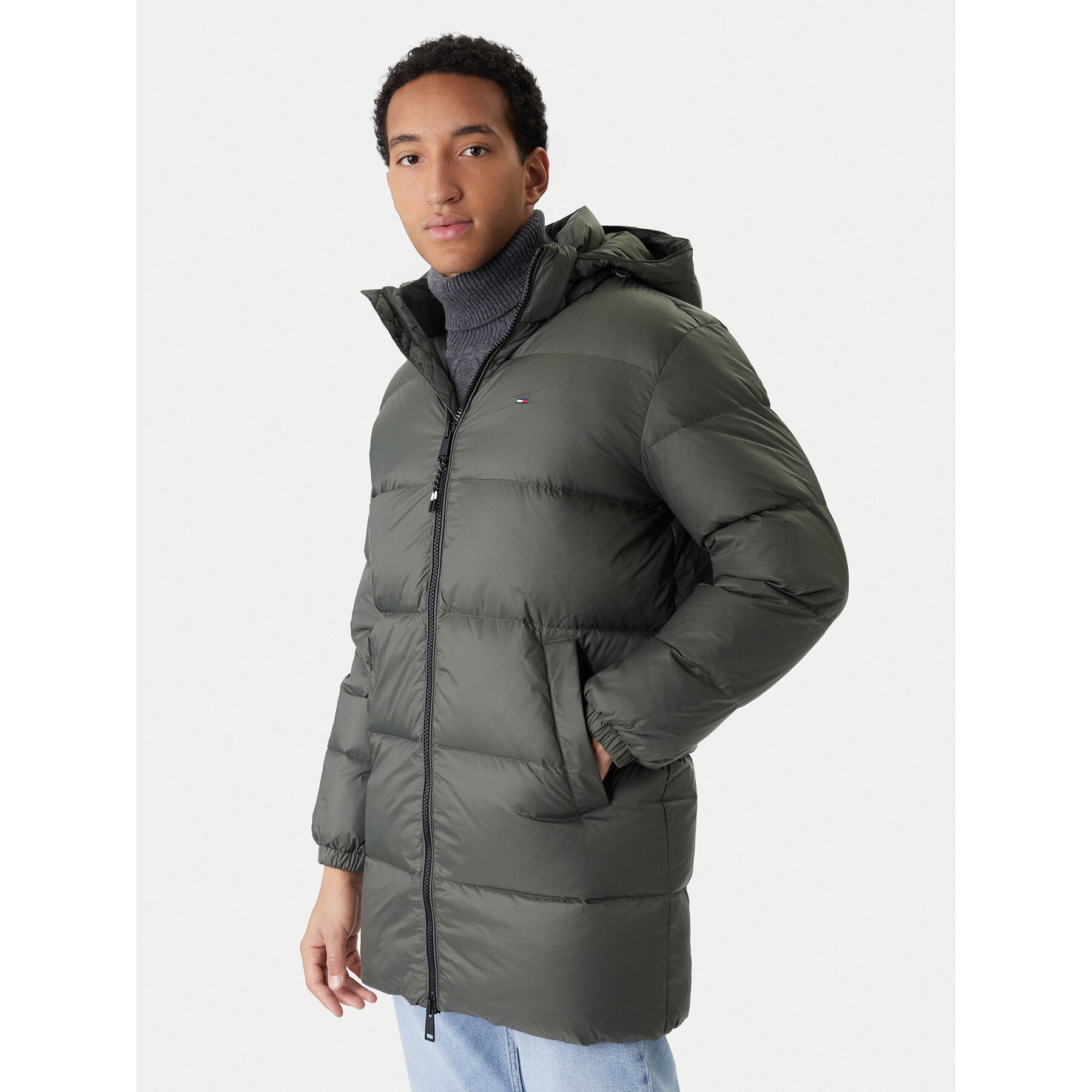 Tommy Jeans Daunenjacke Essential DM0DM20466 Grün Regular Fit
