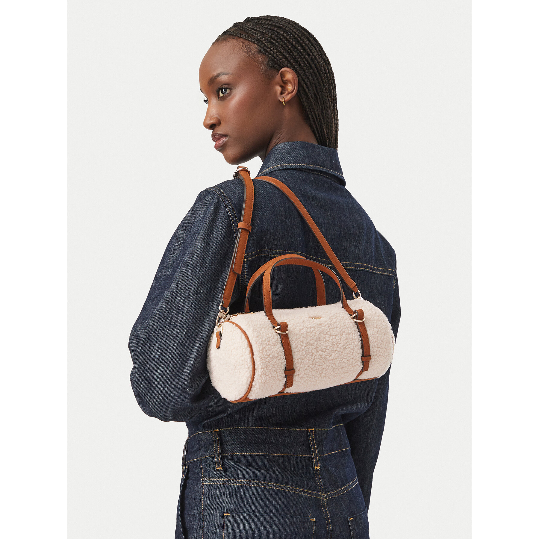 Дамска чанта Guess Taylor Mini HWWS23 25760 Кремав