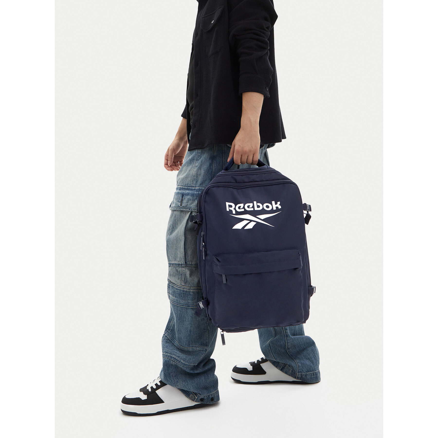 Cestovný batoh Reebok RBK-015-CCC-06 Tmavomodrá
