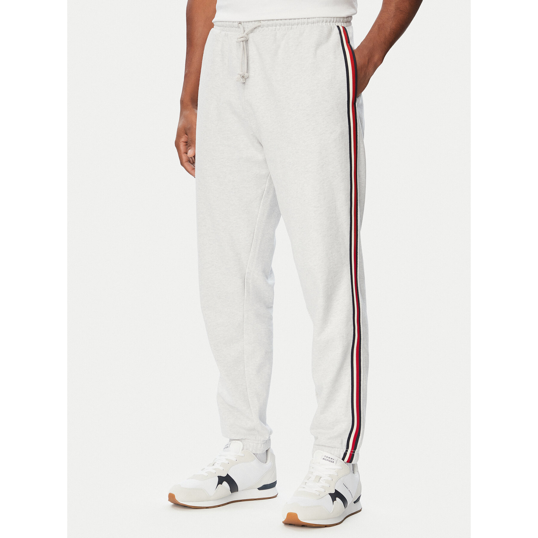 Tommy Hilfiger Jogginghose UM0UM03944 Hellgrau Regular Fit