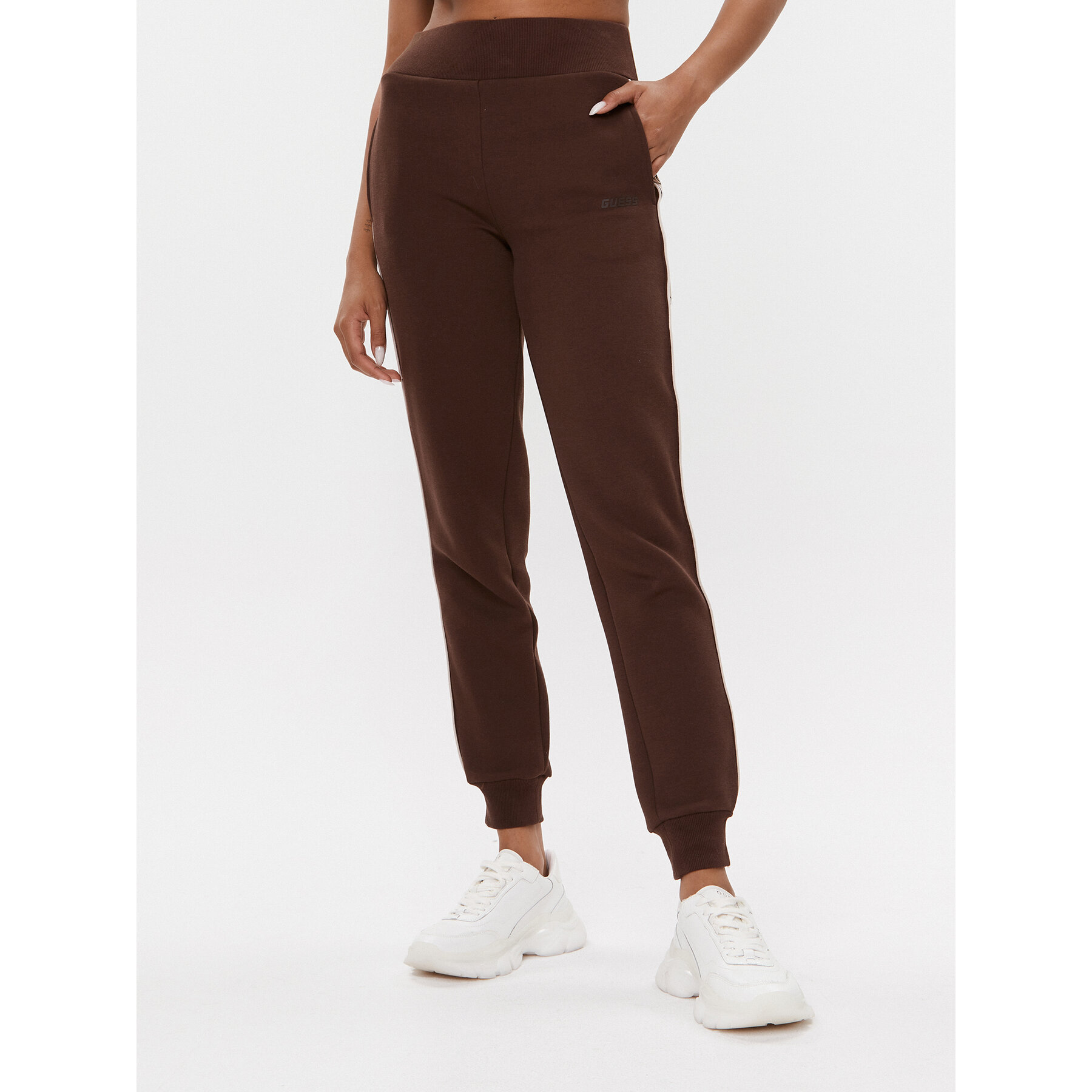 Guess Jogginghose V2YB15 KB3P2 Braun Regular Fit