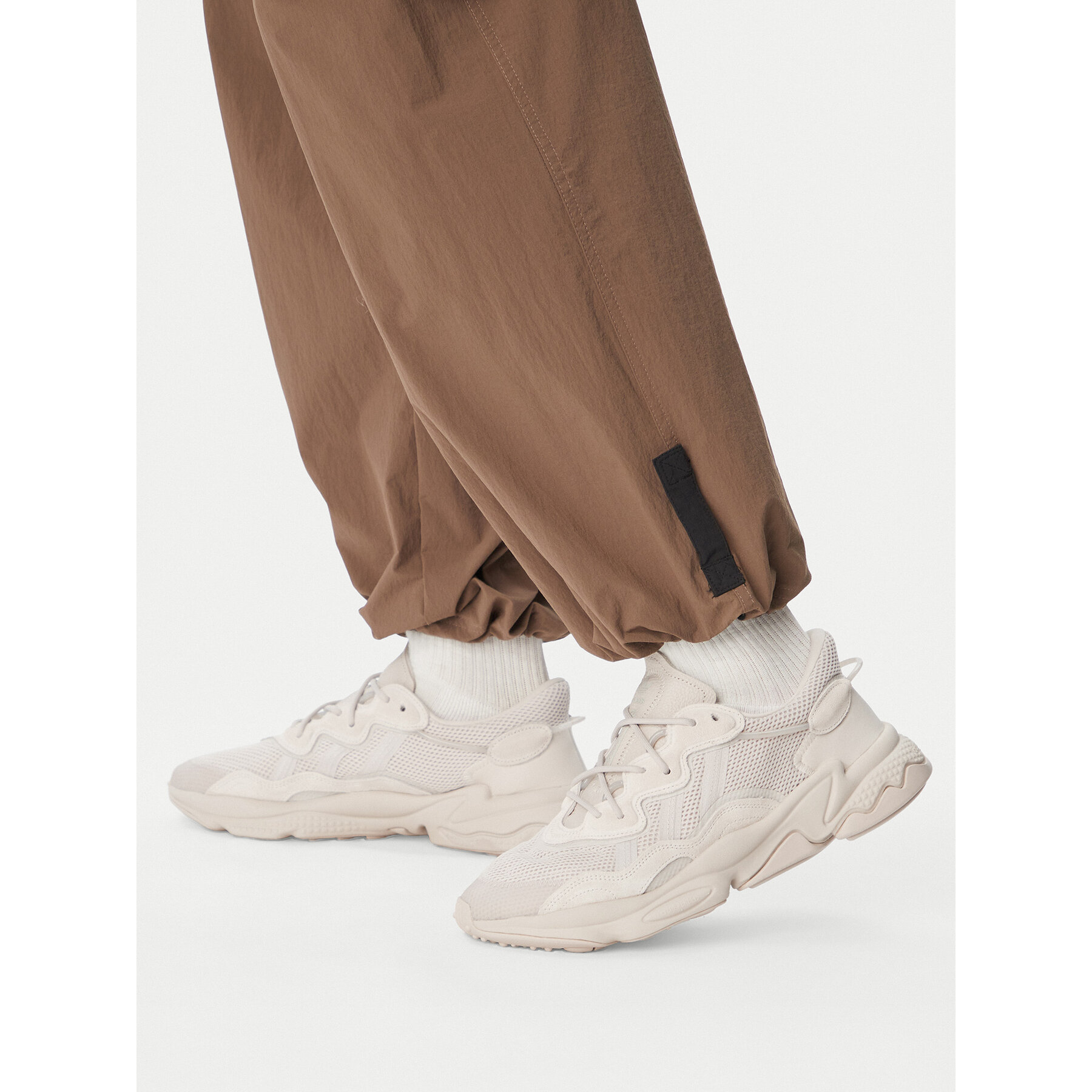 Sneakersy adidas Ozweego FY2023 Krémová