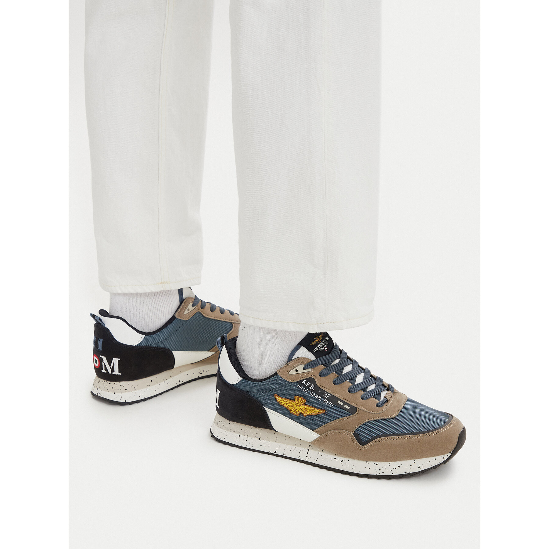 Sneakersy Aeronautica Militare 261SC0288UCT03545 Farebná