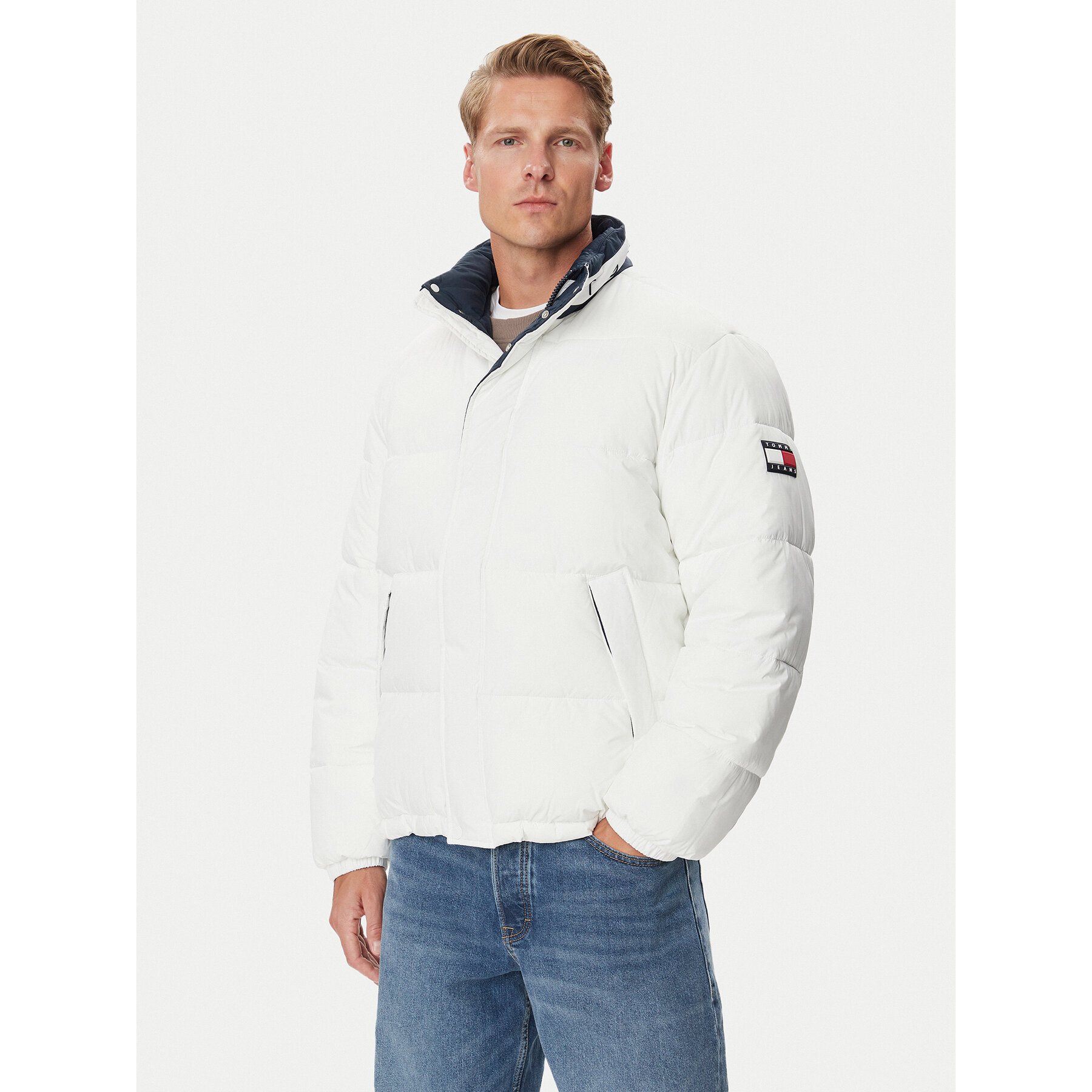 Tommy Jeans Winterjacke Vail Flag DM0DM23728 Creme Regular Fit