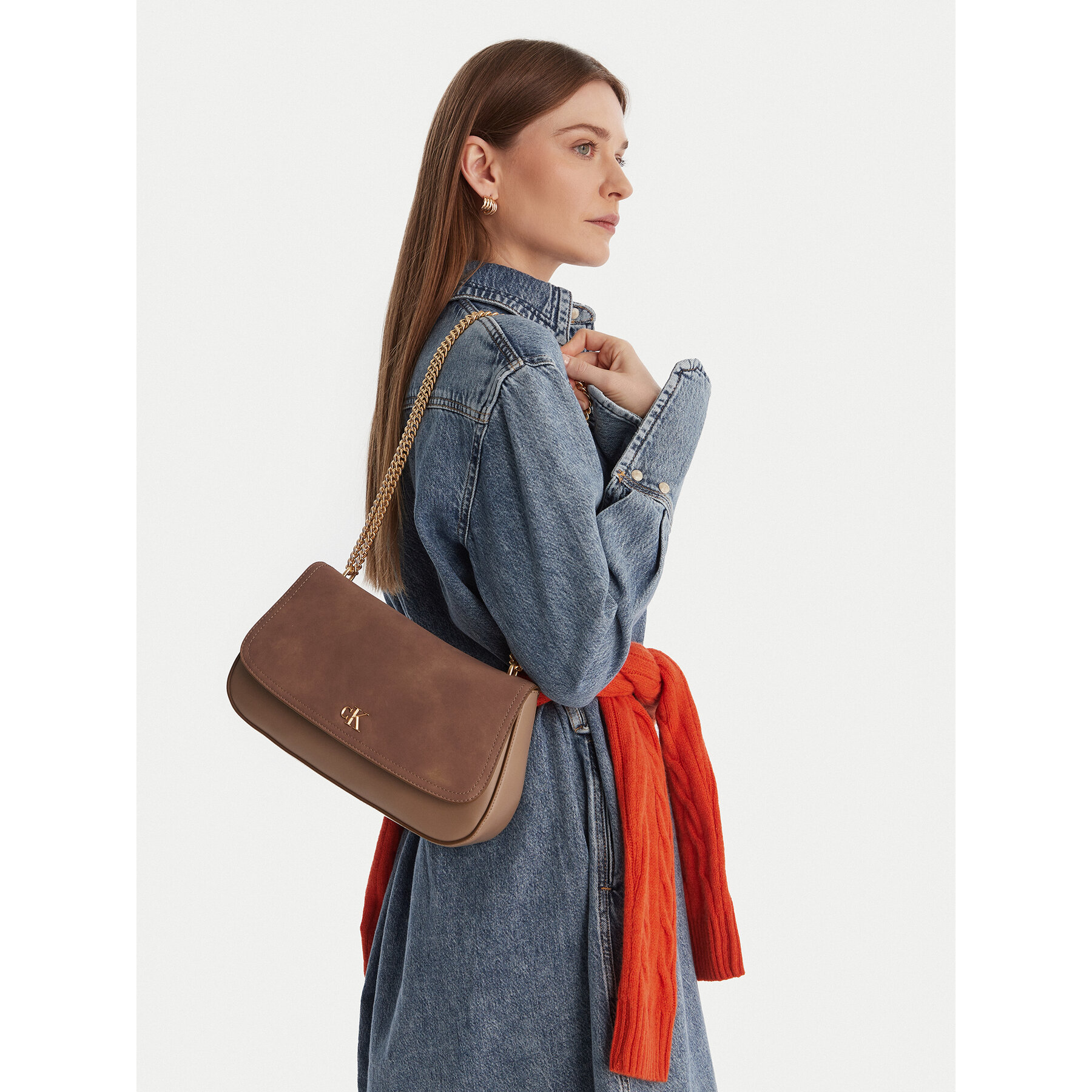 Torbica Calvin Klein Ck Conv Chain Brushed Medium Bag LV04F3407G Bež