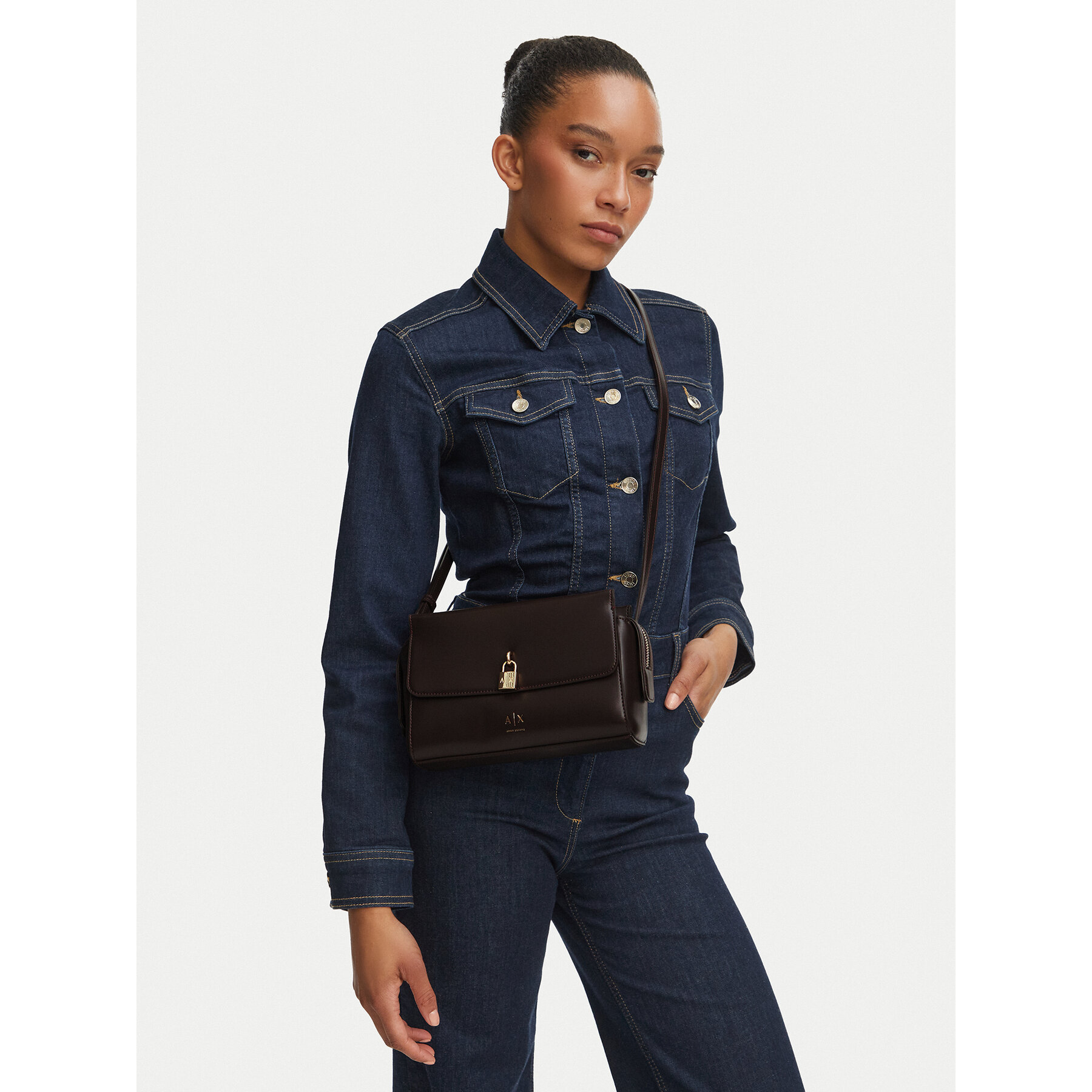 Kabelka Armani Exchange XW003056 AF28605 U6032 Tmavo hnedá